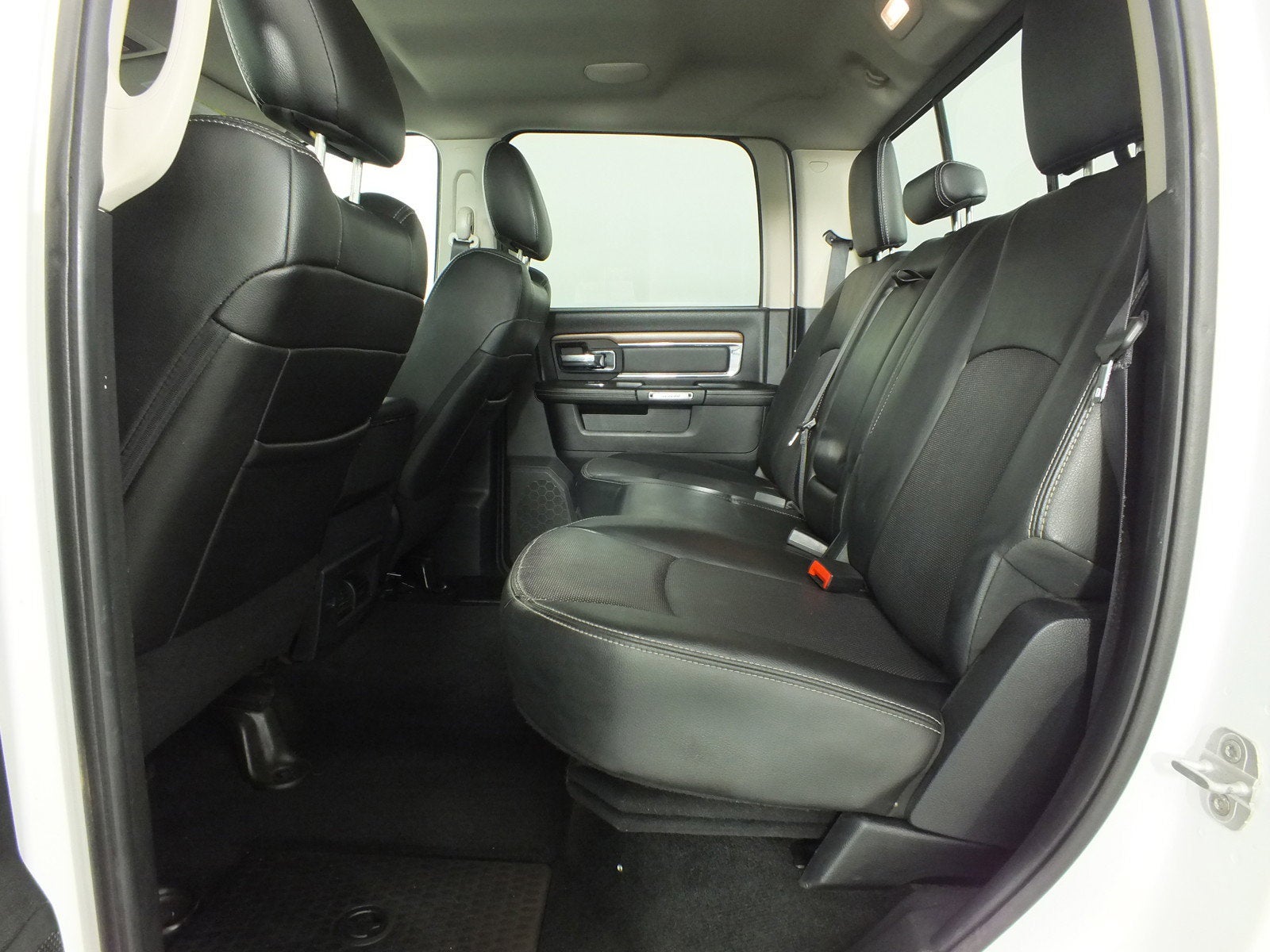 2014 RAM 2500 Laramie 4WD *CLEAN CARFAX*