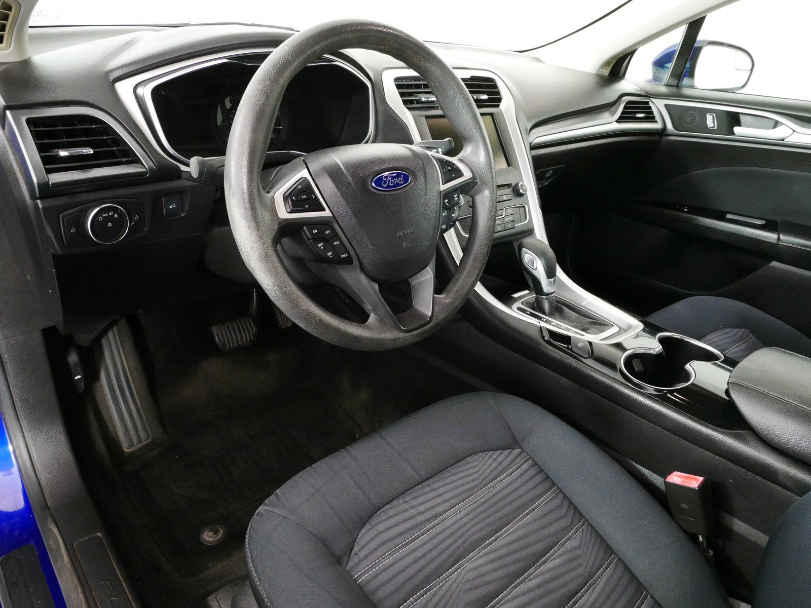 2016 Ford Fusion SE *RELIABLE DAILY DRIVER!*
