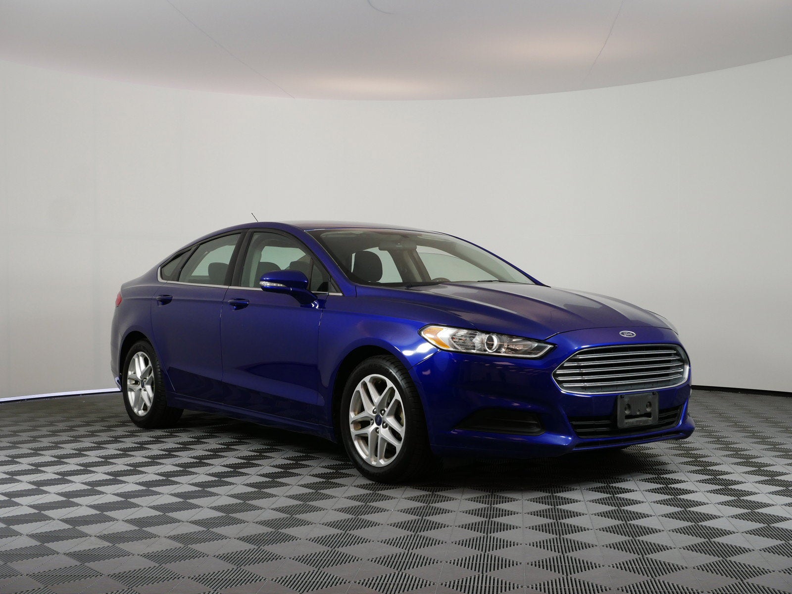 2016 Ford Fusion SE *RELIABLE DAILY DRIVER!*