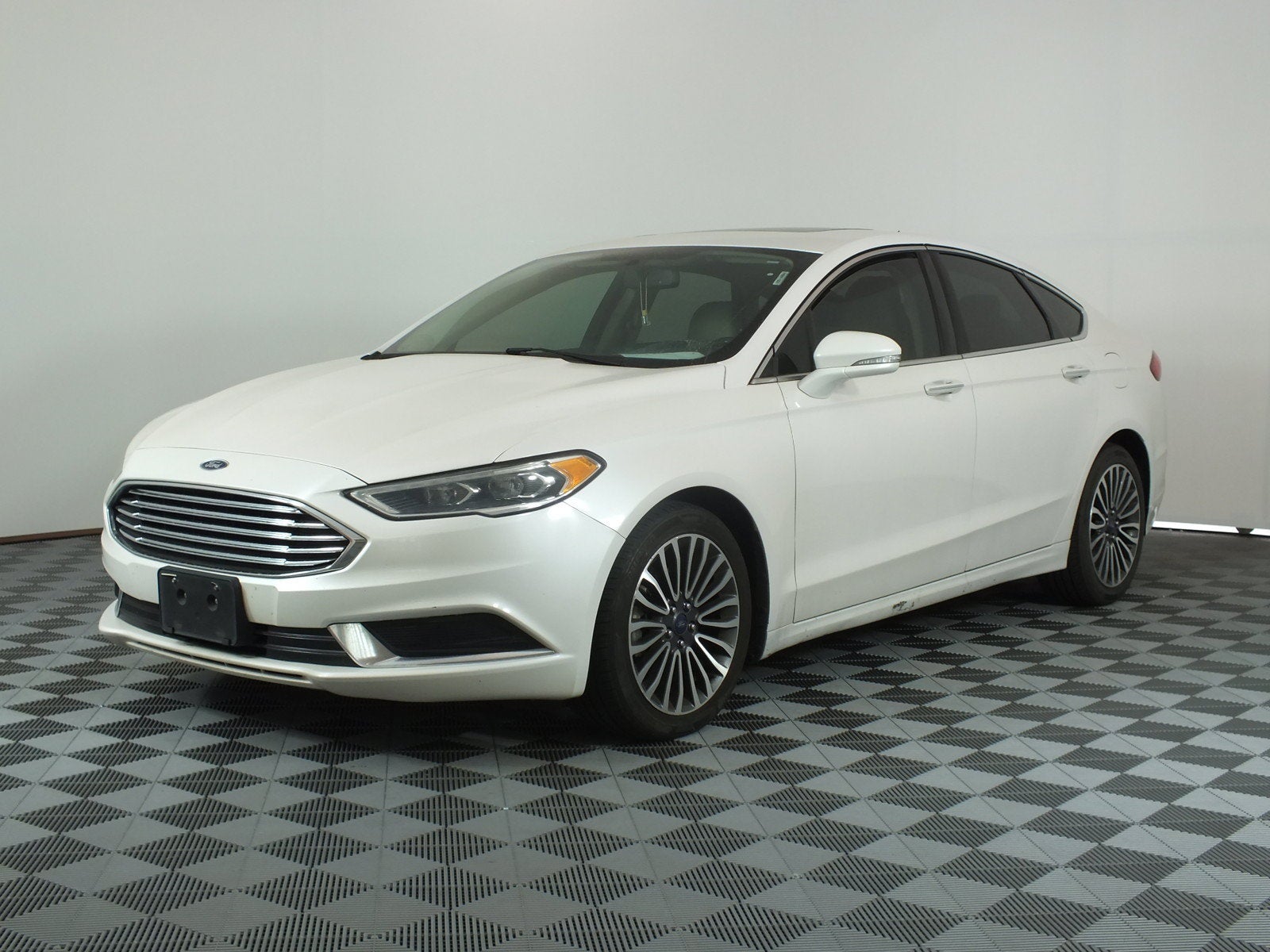 2018 Ford Fusion SE *RELIABLE DAILY DRIVER!*