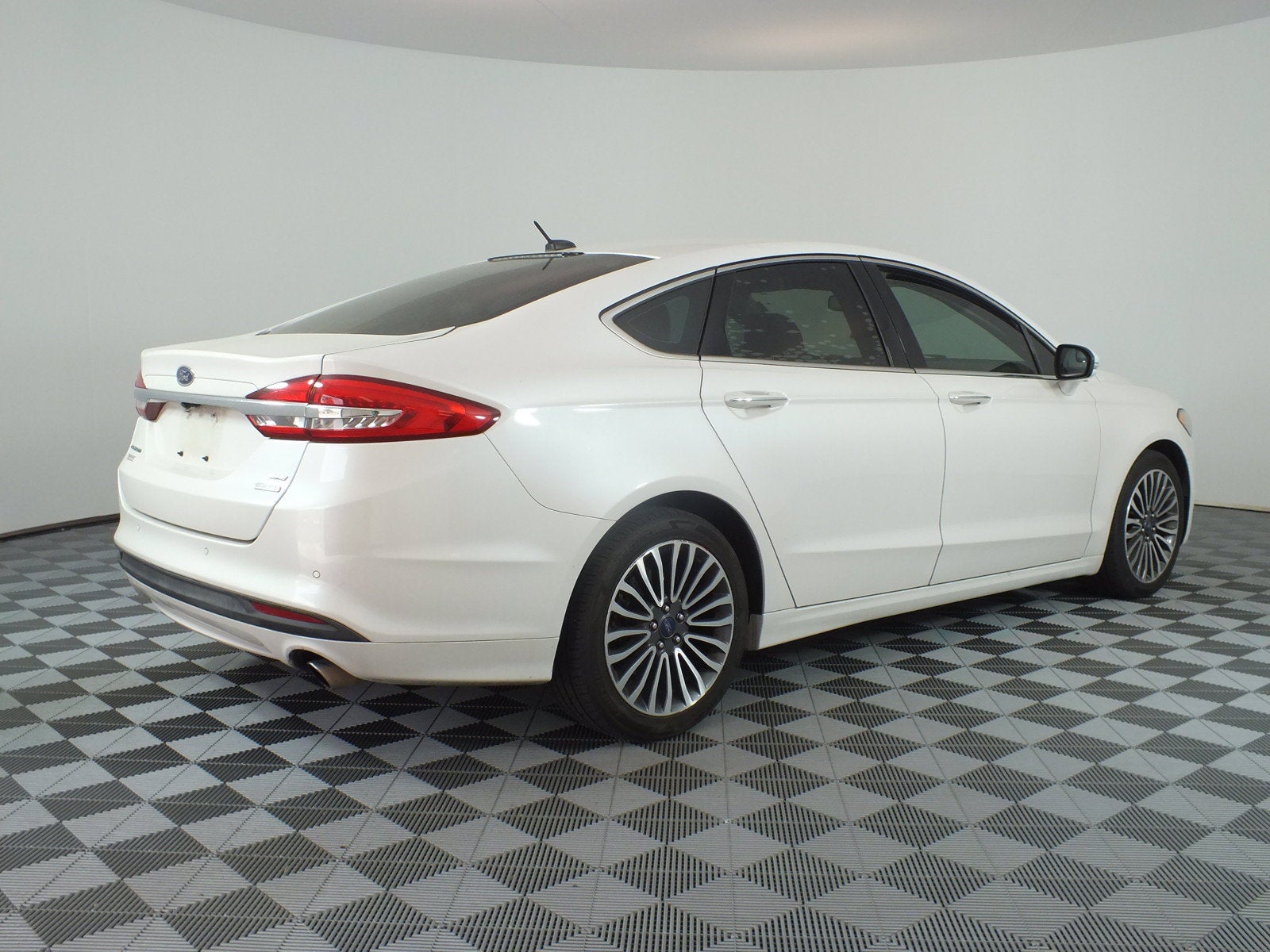 2018 Ford Fusion SE *RELIABLE DAILY DRIVER!*