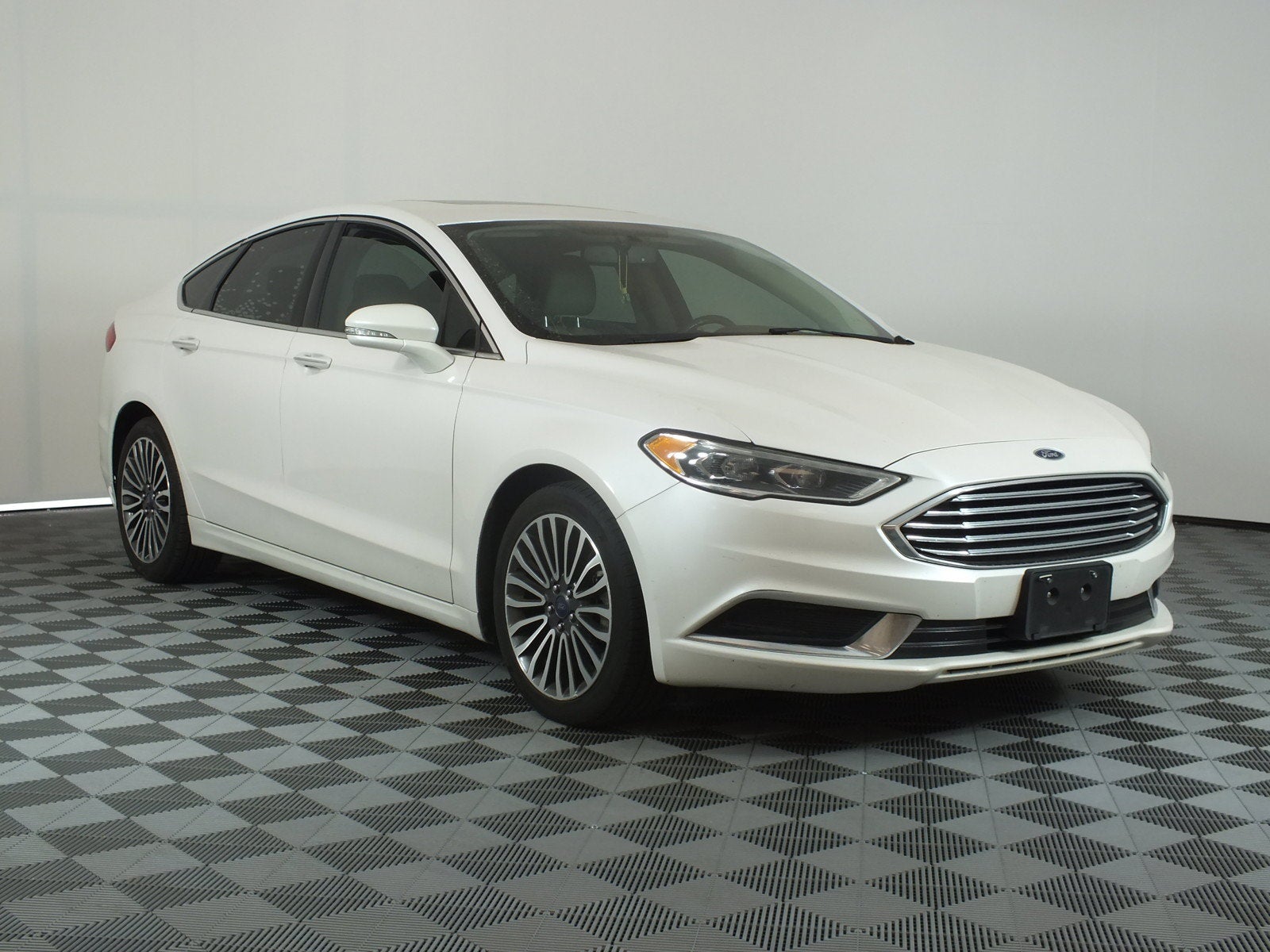 2018 Ford Fusion SE *RELIABLE DAILY DRIVER!*