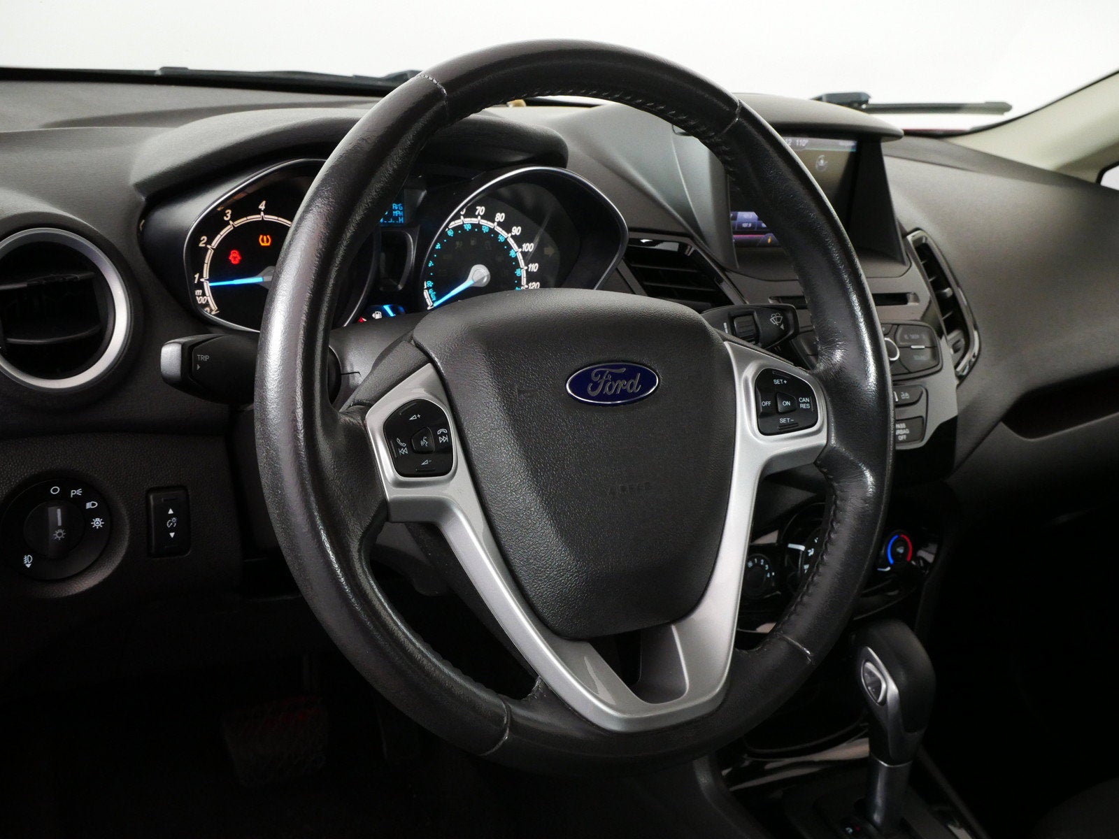 2014 Ford Fiesta SE *ONLY 45K MILES!*
