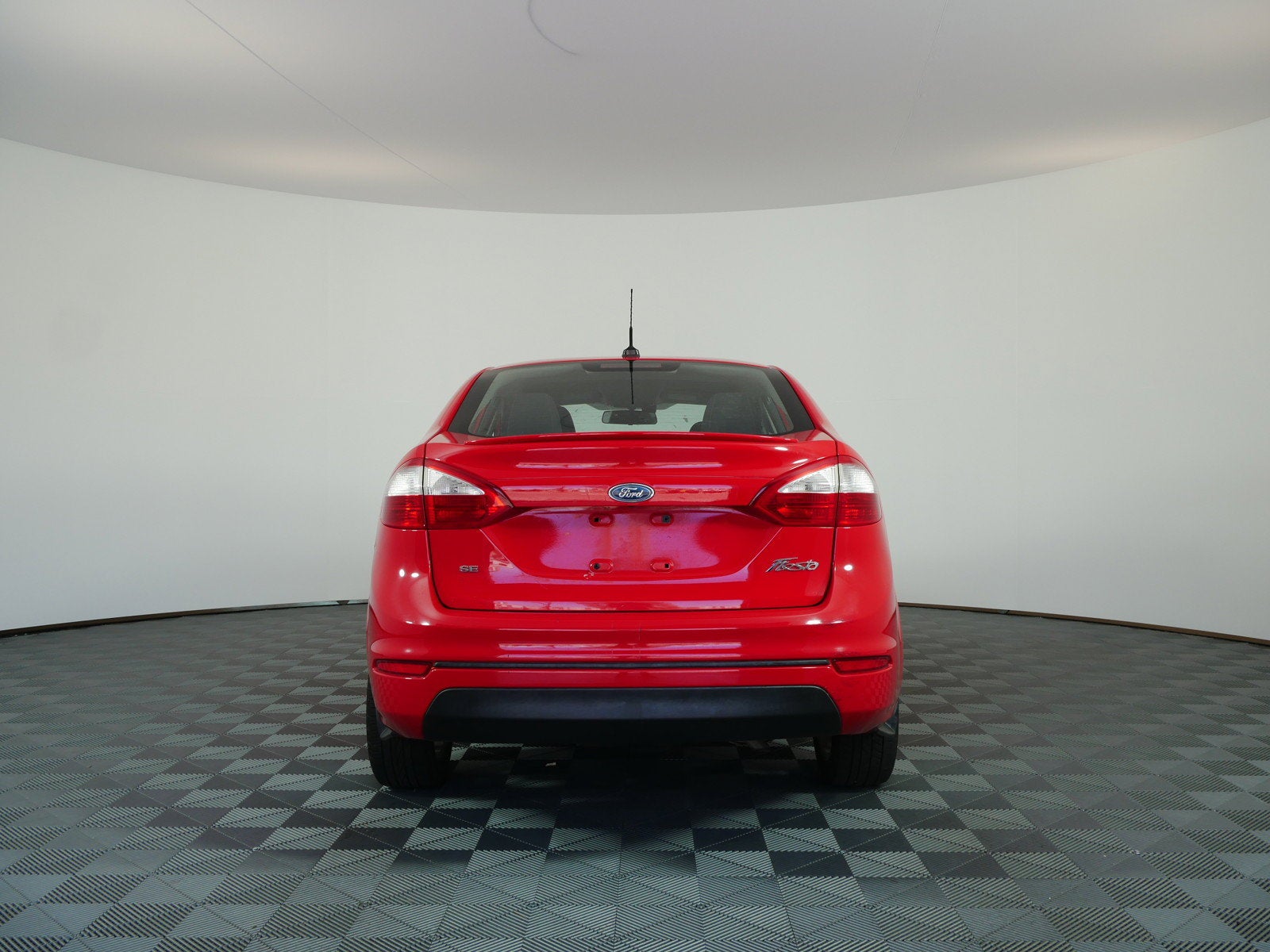 2014 Ford Fiesta SE *ONLY 45K MILES!*