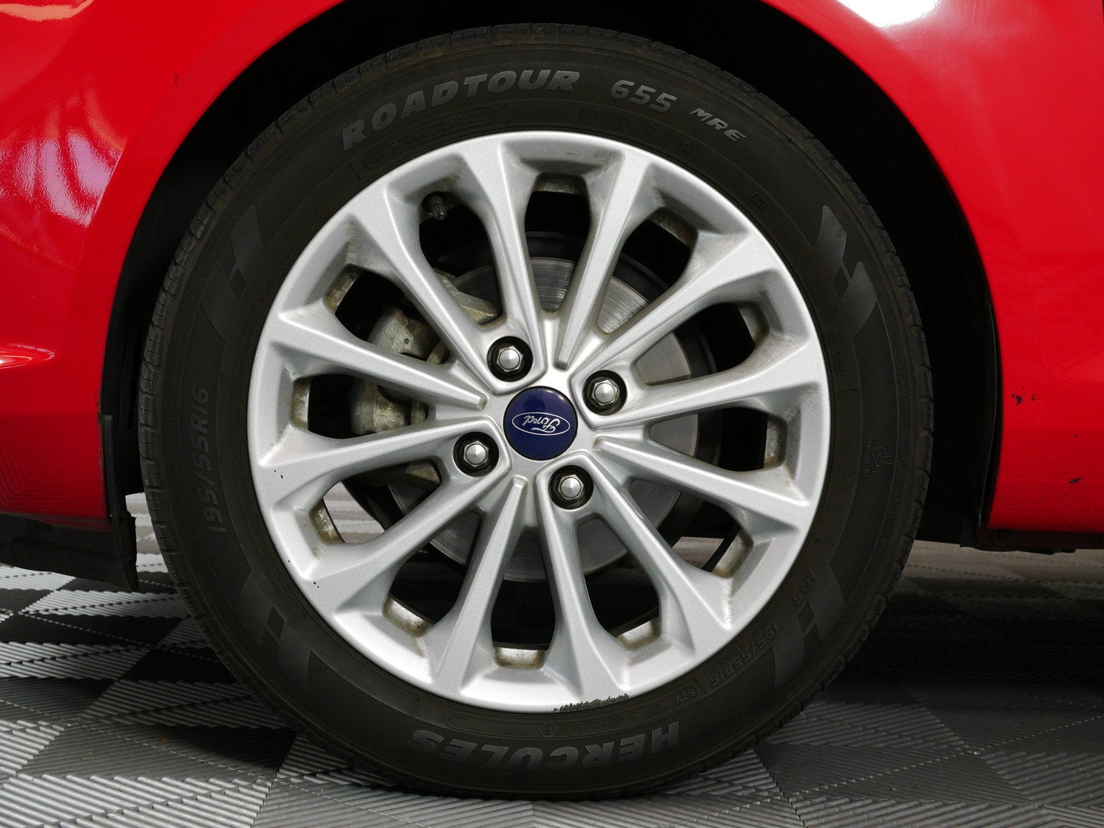 2014 Ford Fiesta SE *ONLY 45K MILES!*