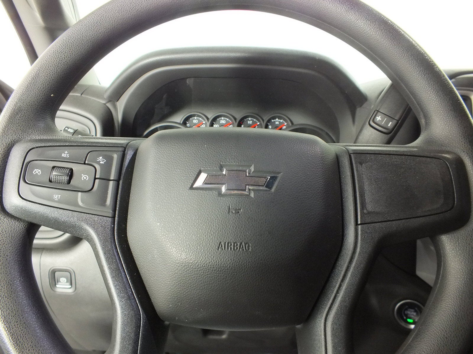 2025 Chevrolet Silverado 1500 Custom Trail Boss 4WD *1-OWNER*