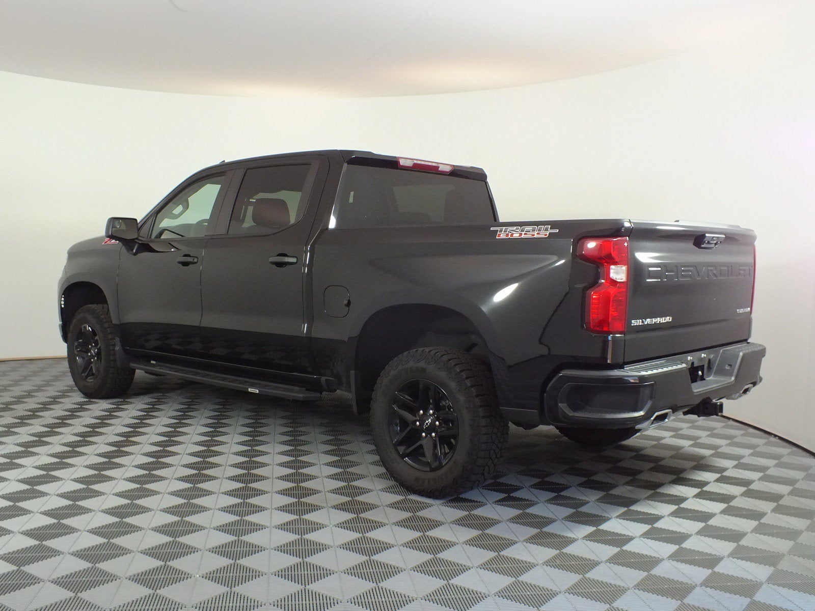 2025 Chevrolet Silverado 1500 Custom Trail Boss 4WD *1-OWNER!*