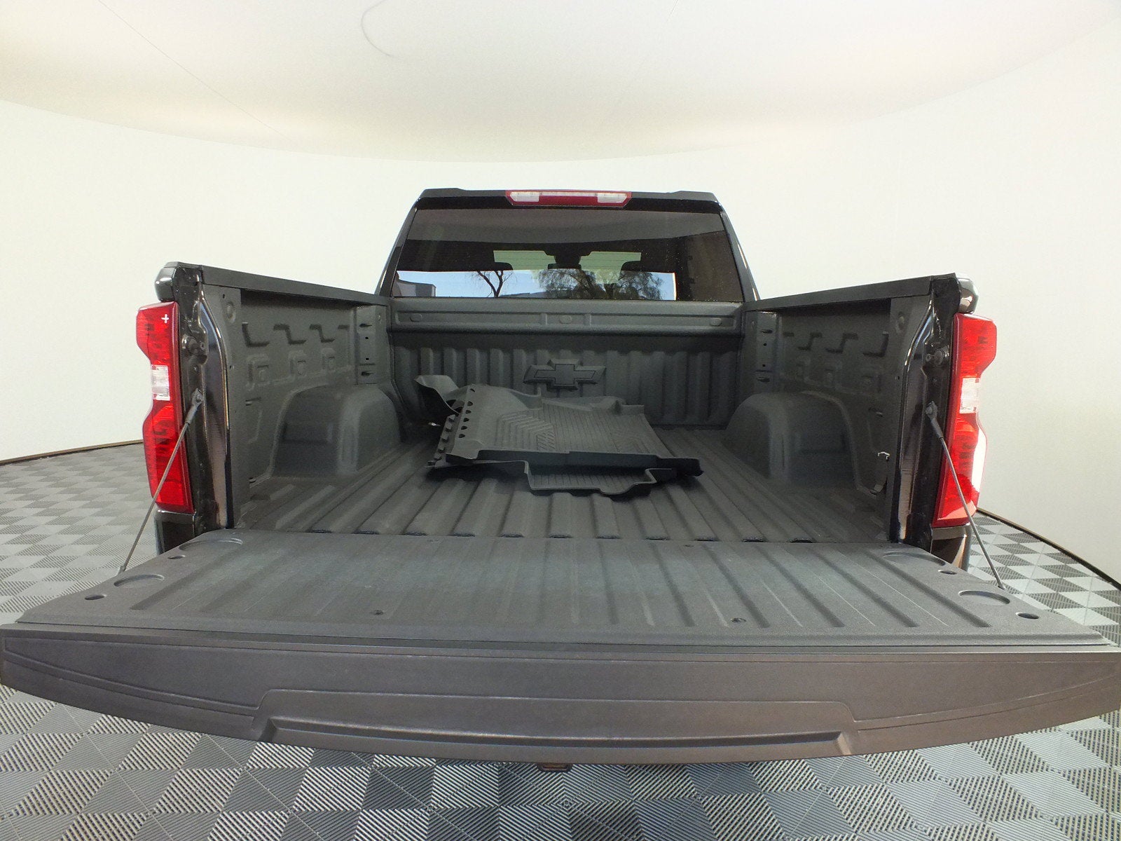 2025 Chevrolet Silverado 1500 Custom Trail Boss 4WD *1-OWNER!*