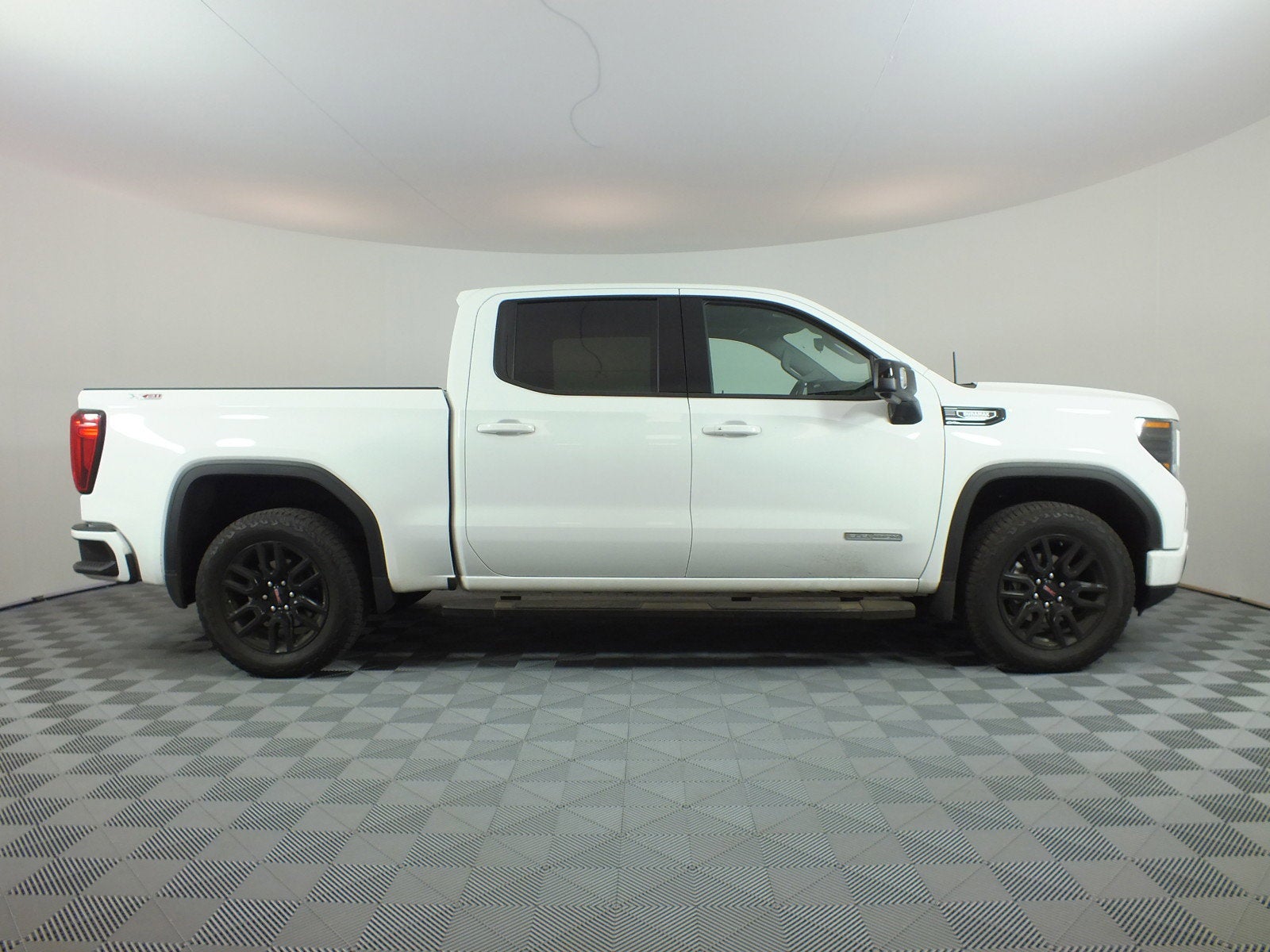 2025 GMC Sierra 1500 Elevation 4WD *1-OWNER*