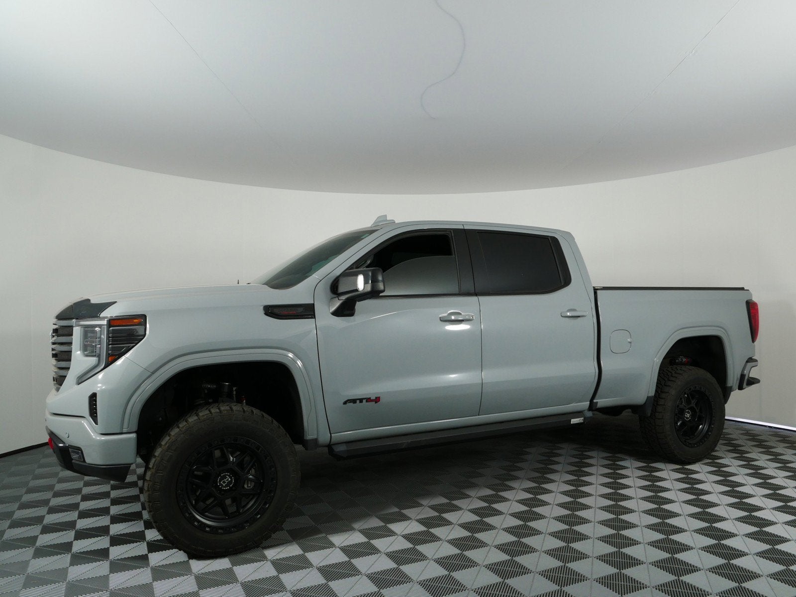 2025 GMC Sierra 1500 AT4 4WD *1-OWNER! ONLY 11K MILES!*