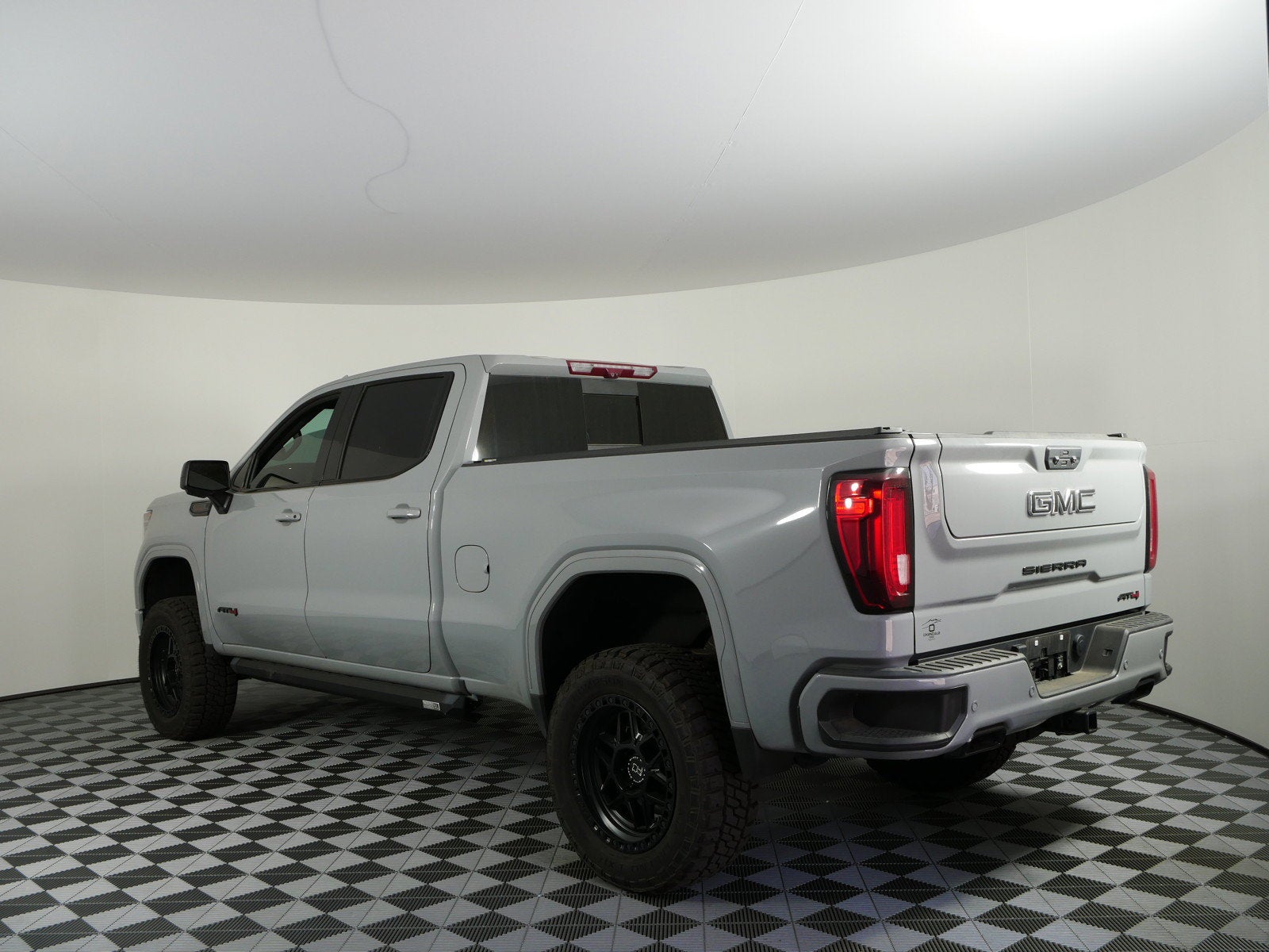 2025 GMC Sierra 1500 AT4 4WD *1-OWNER! ONLY 11K MILES!*