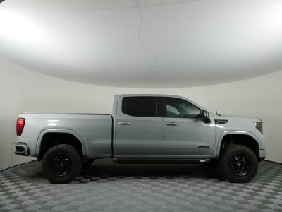 2025 GMC Sierra 1500 AT4 4WD *1-OWNER! ONLY 11K MILES!*
