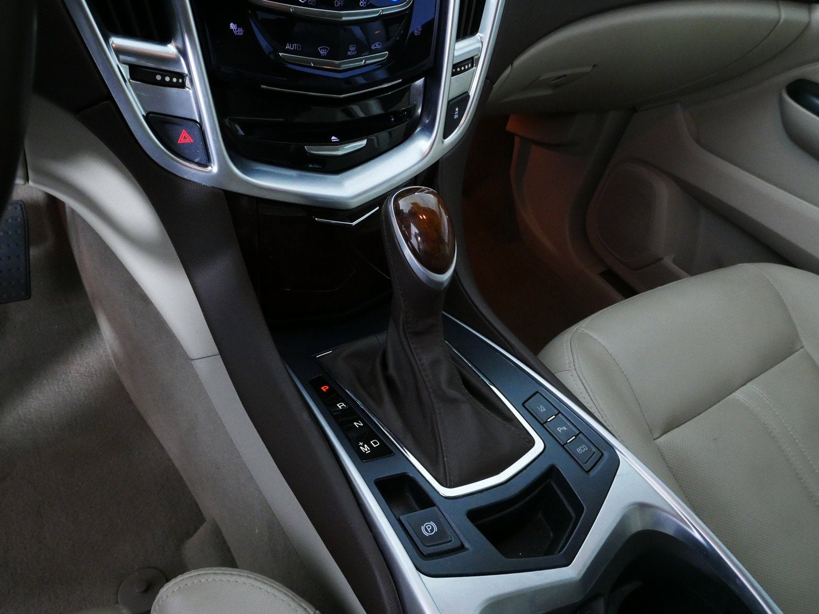 2015 Cadillac SRX Luxury Collection *VERY NICE!*