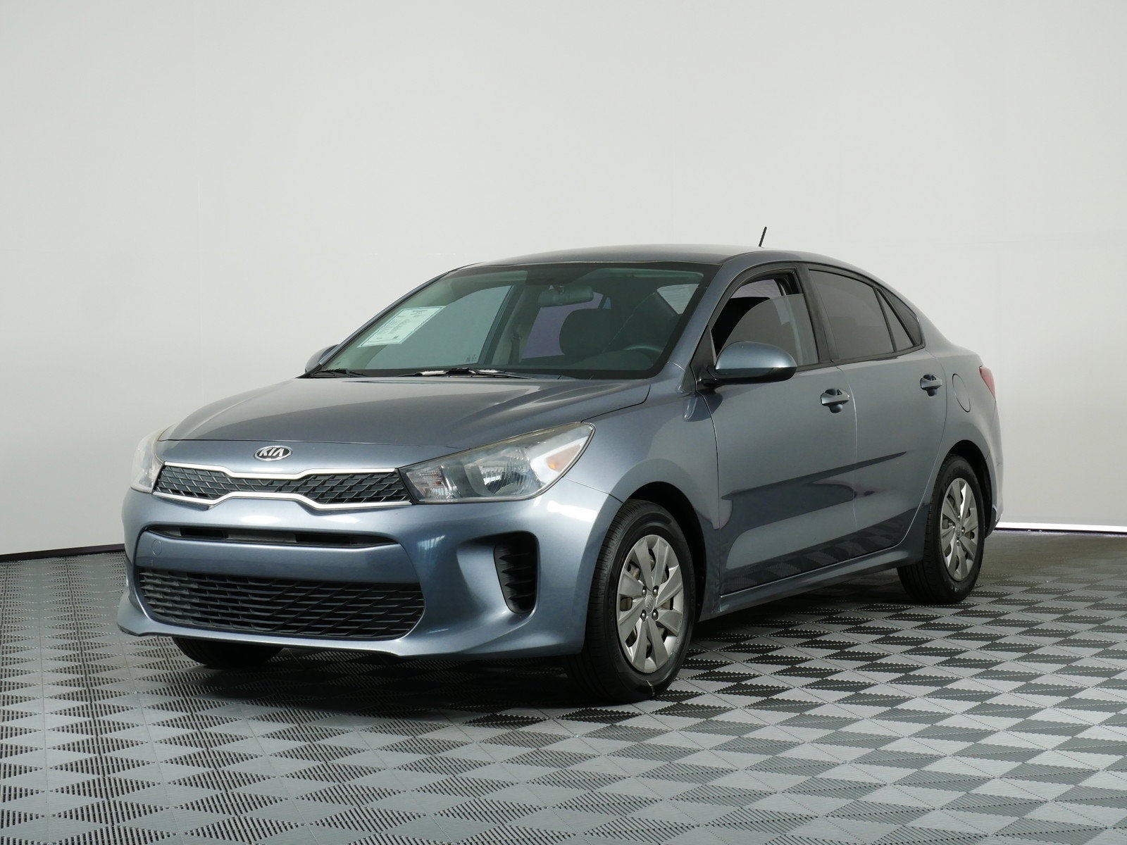 Used 2019 Kia RIO S with VIN 3KPA24ABXKE166414 for sale in Mesa, AZ