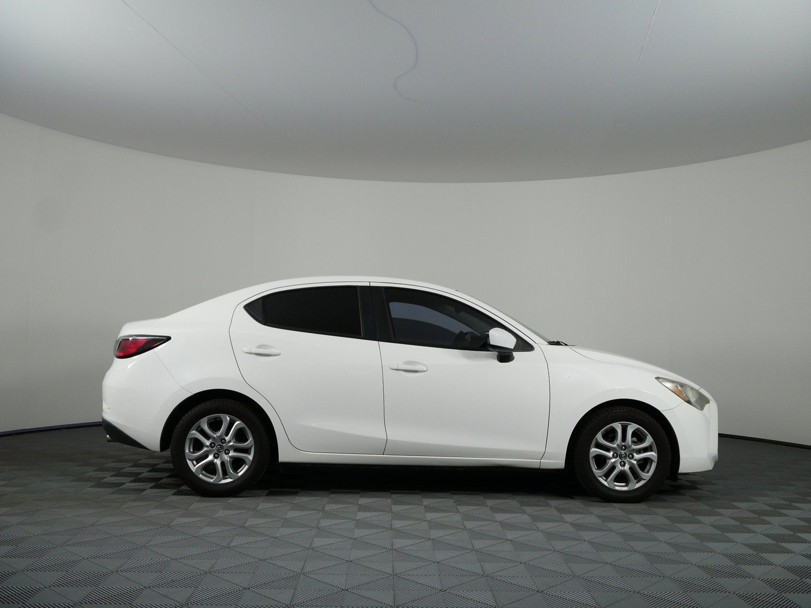 2016 Scion iA FWD *CLEAN CARFAX*