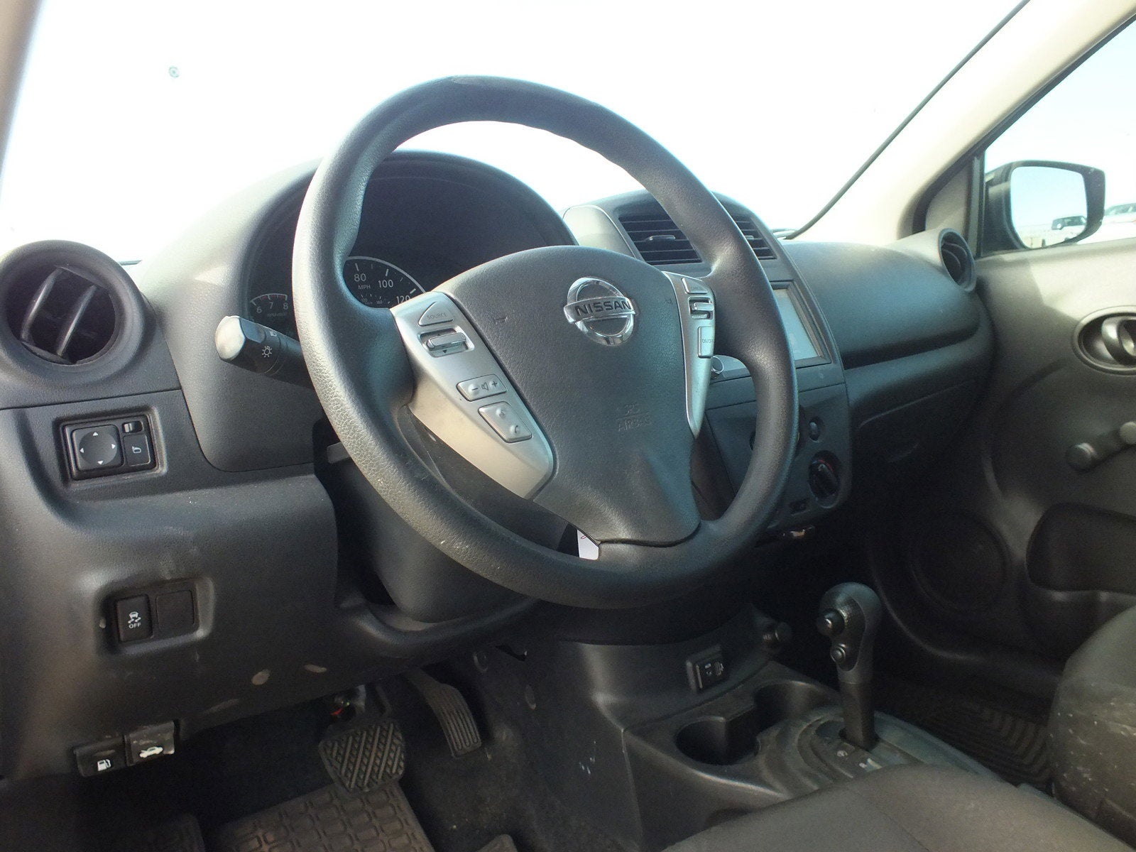 2019 Nissan Versa Sedan S Plus *CLEAN CARFAX! FUEL EFFICIENT!*