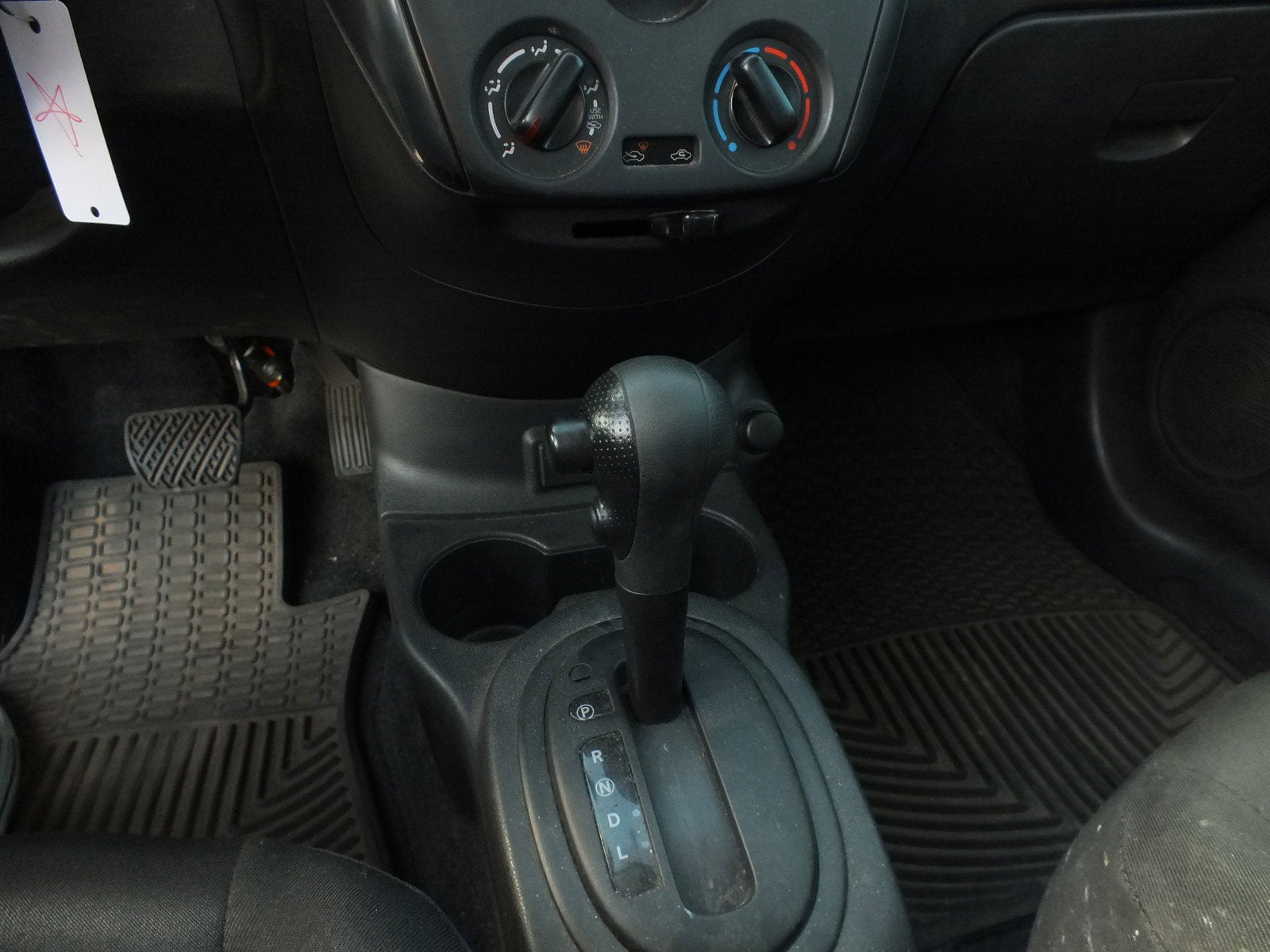 2019 Nissan Versa Sedan S Plus *CLEAN CARFAX! FUEL EFFICIENT!*