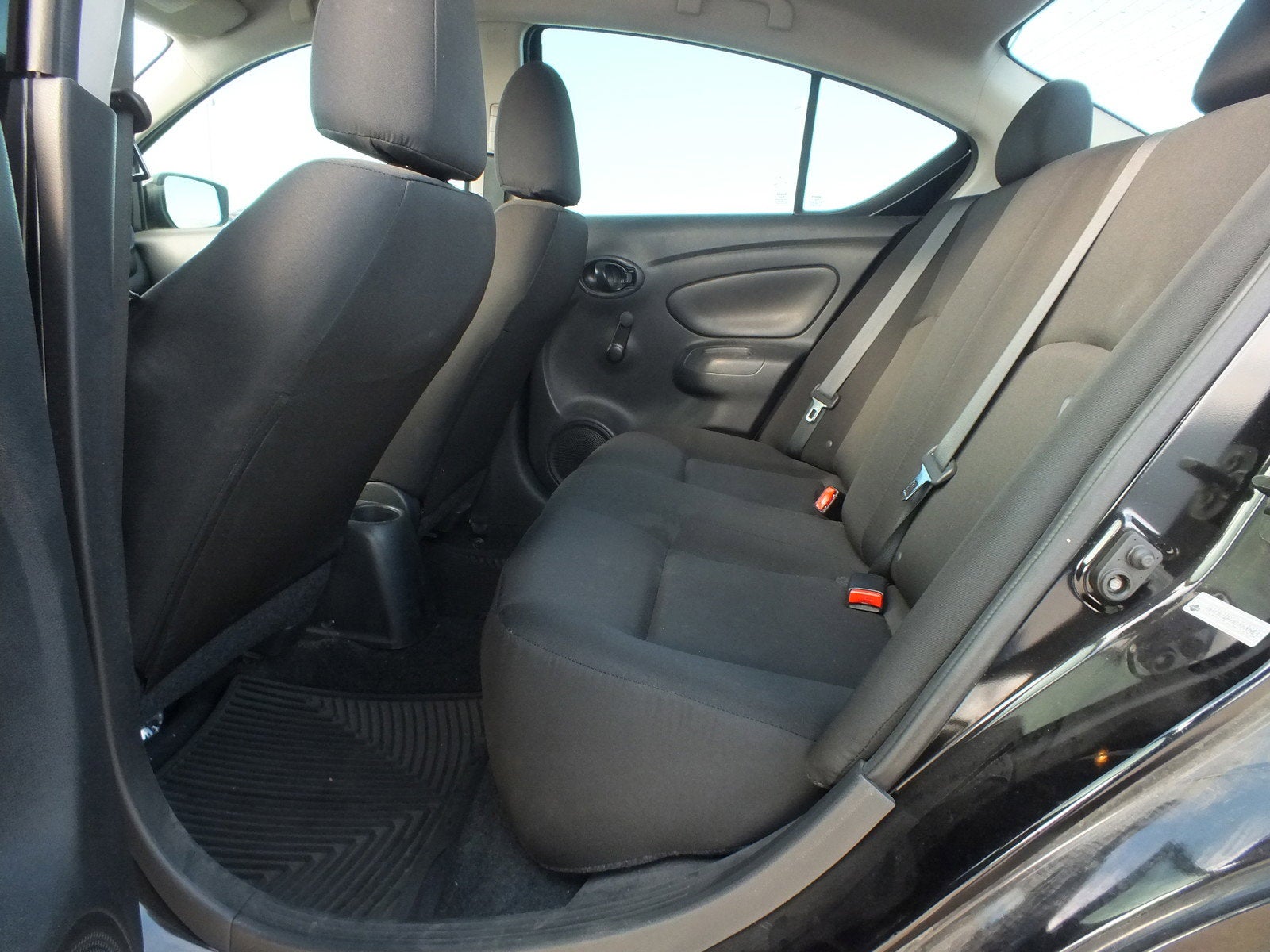 2019 Nissan Versa Sedan S Plus *CLEAN CARFAX! FUEL EFFICIENT!*