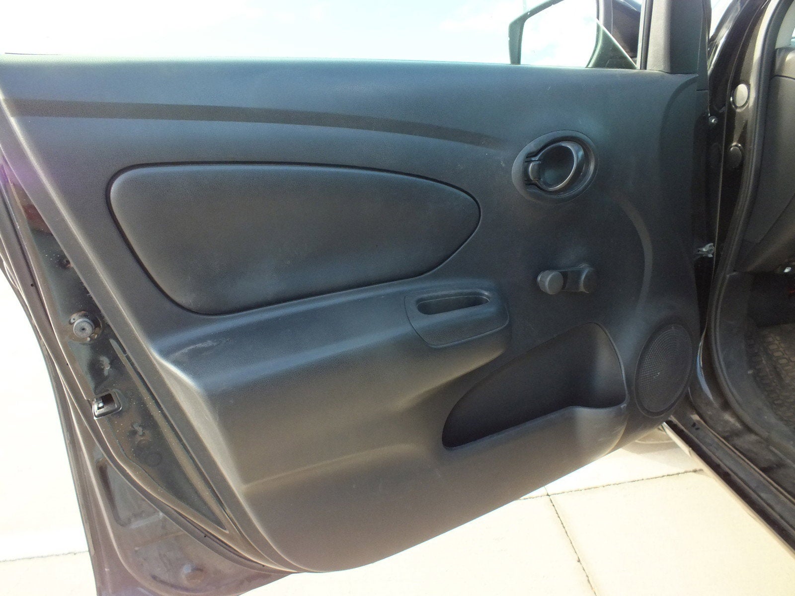 2019 Nissan Versa Sedan S Plus *CLEAN CARFAX! FUEL EFFICIENT!*