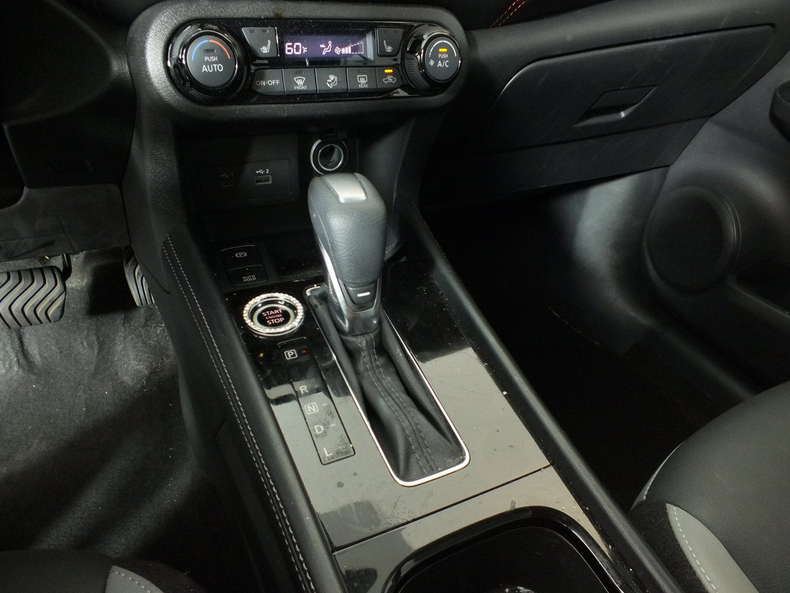 2023 Nissan Kicks SR *1-OWNER*