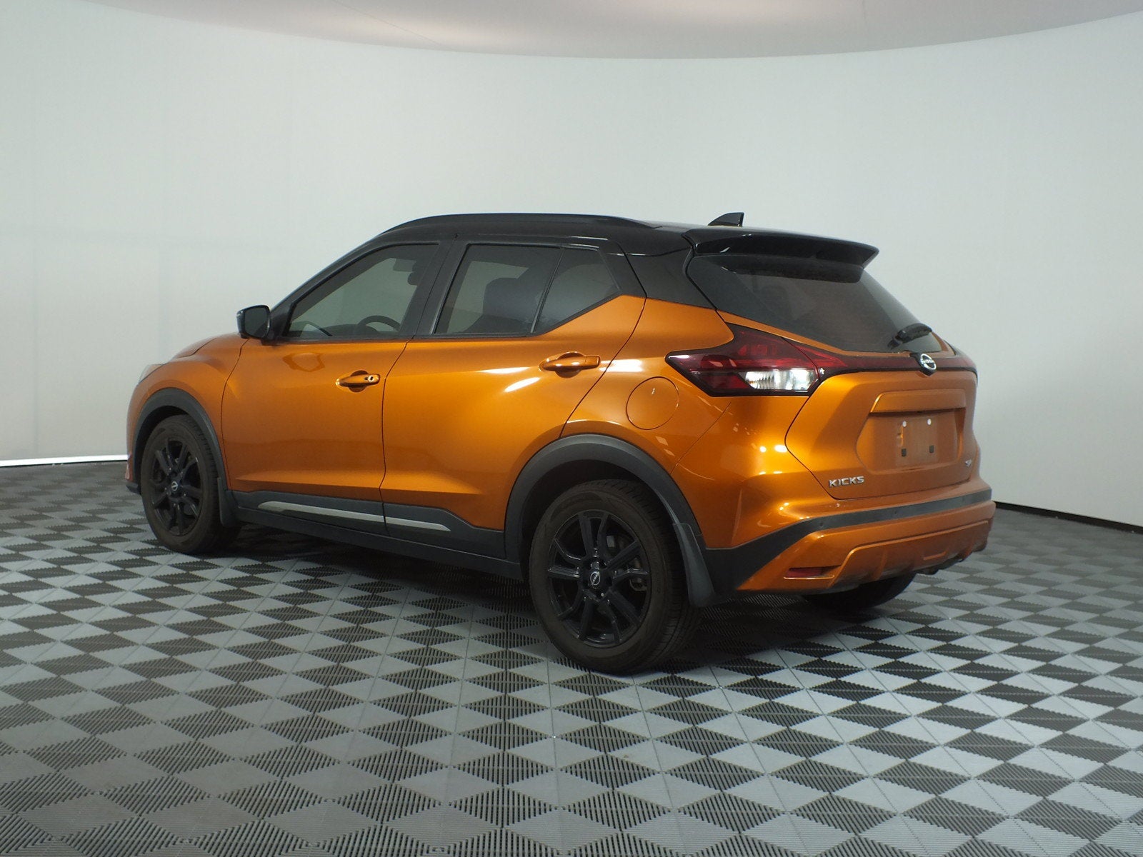 2023 Nissan Kicks SR *1-OWNER*