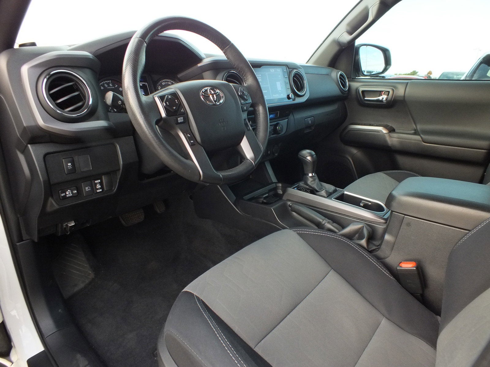 2021 Toyota Tacoma SR5 RWD *1 OWNER, CLEAN CARFAX!