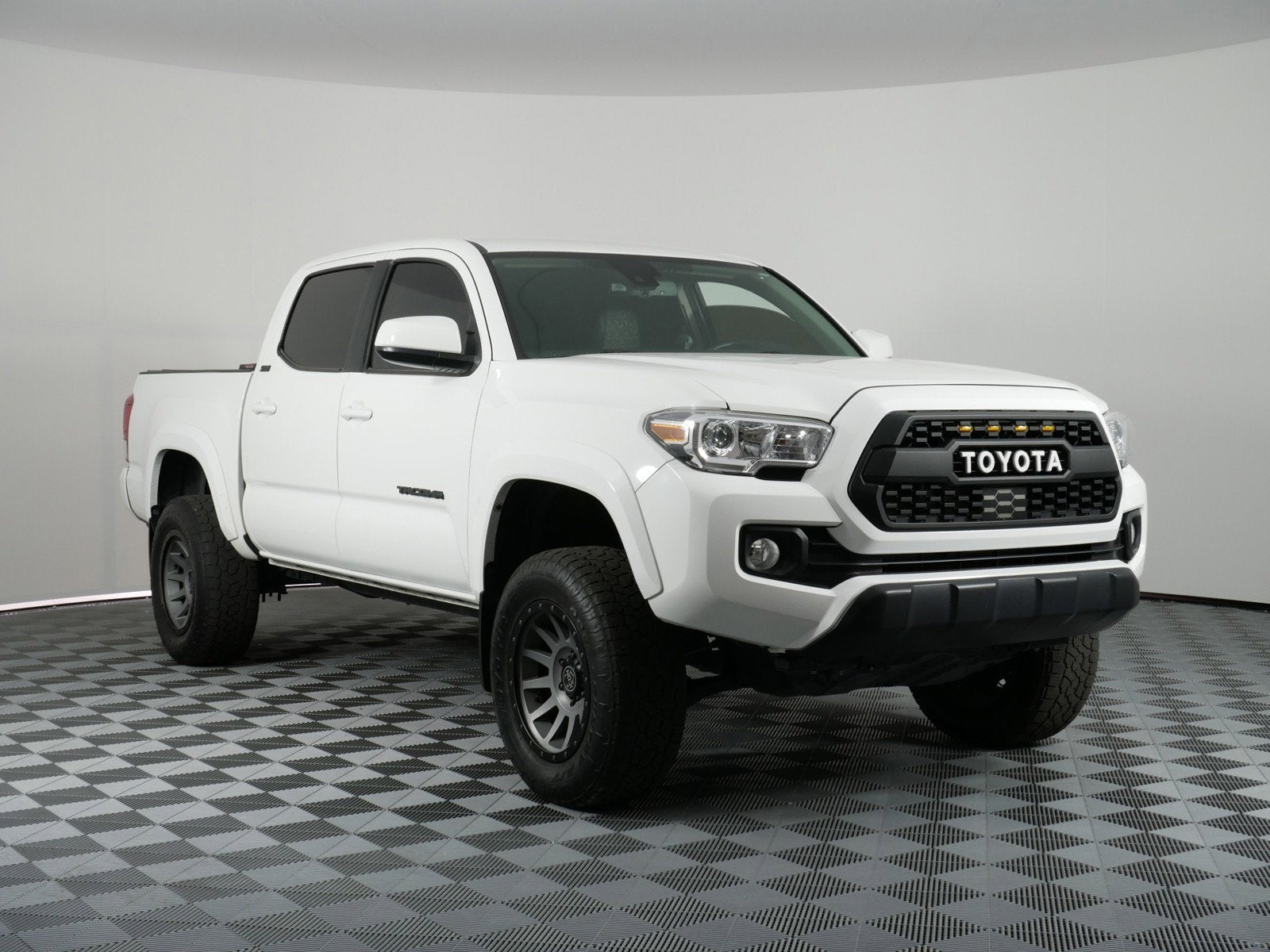 2021 Toyota Tacoma 2WD SR5 RWD *1 OWNER, CLEAN CARFAX!