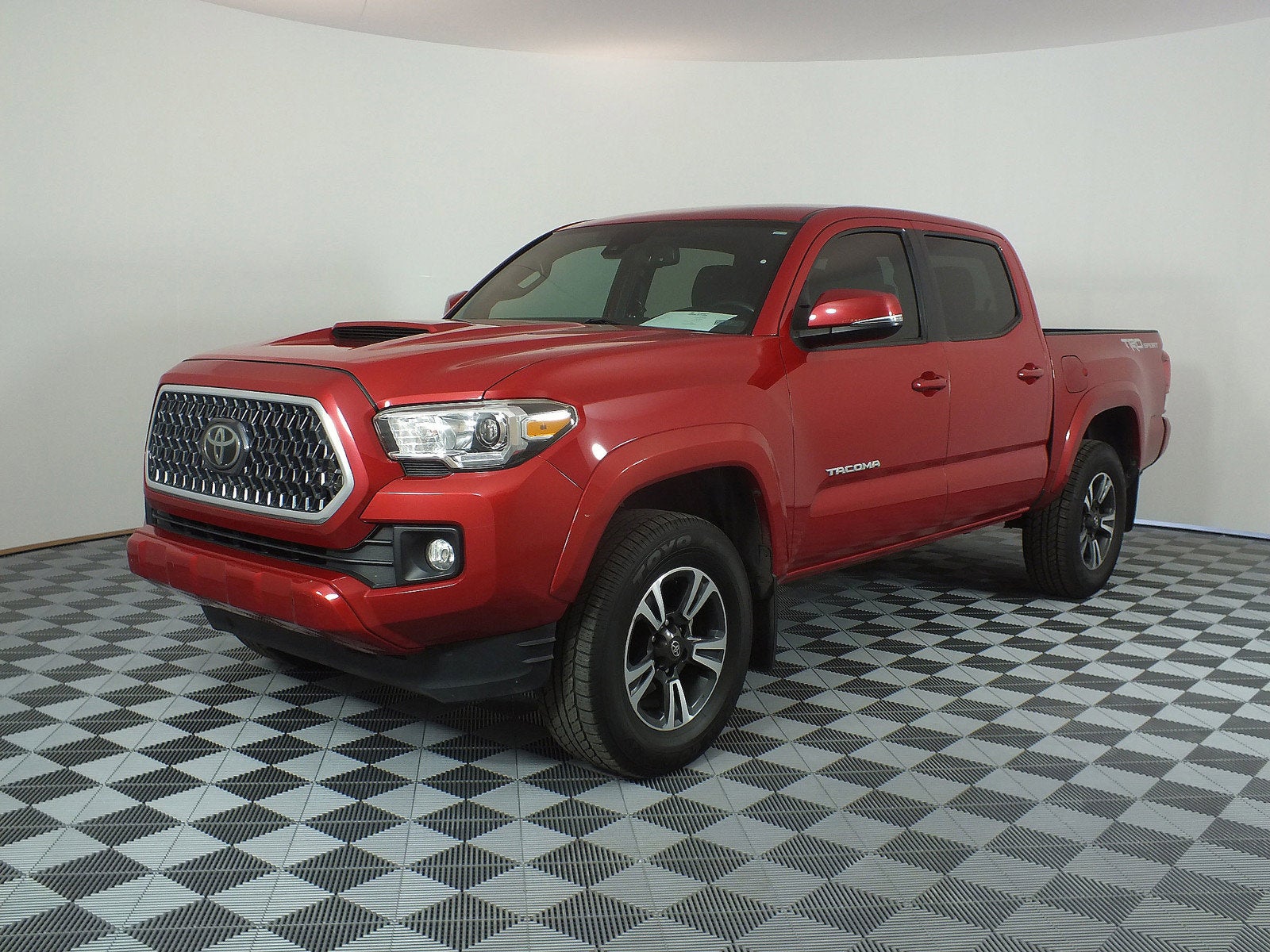 2019 Toyota Tacoma TRD Sport *WELL MAINTAINED!*