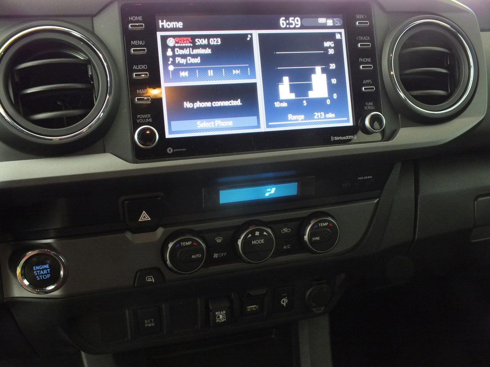 2023 Toyota Tacoma TRD Off Road *CLEAN CARFAX! ONLY 22K MILES!*