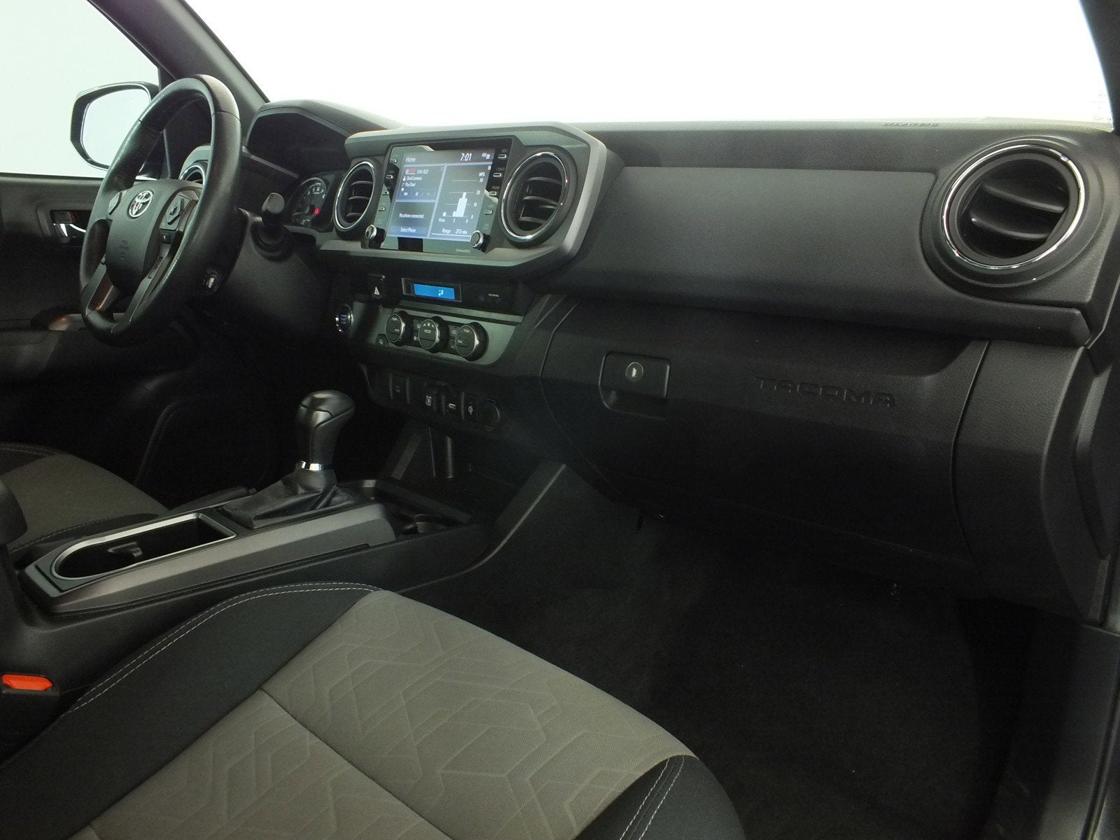 2023 Toyota Tacoma TRD Off Road *CLEAN CARFAX! ONLY 22K MILES!*