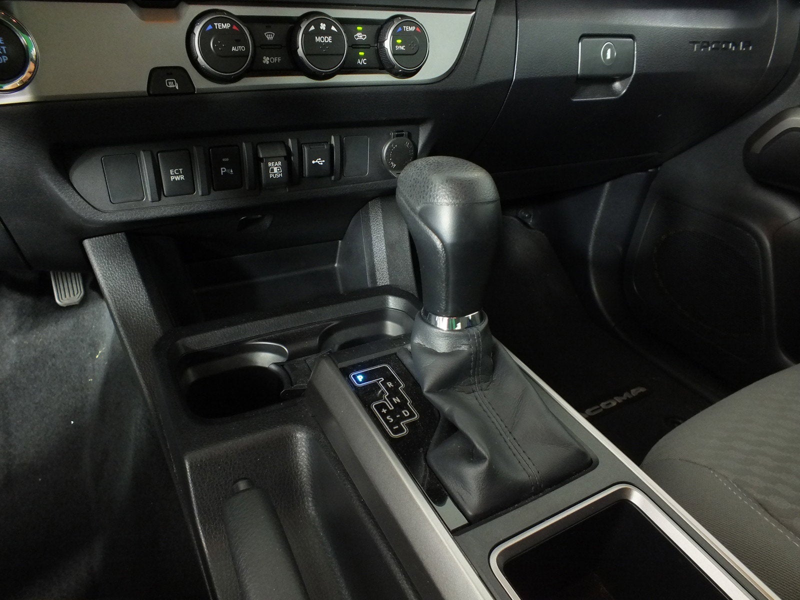 2023 Toyota Tacoma SR5 2WD *1-OWNER*