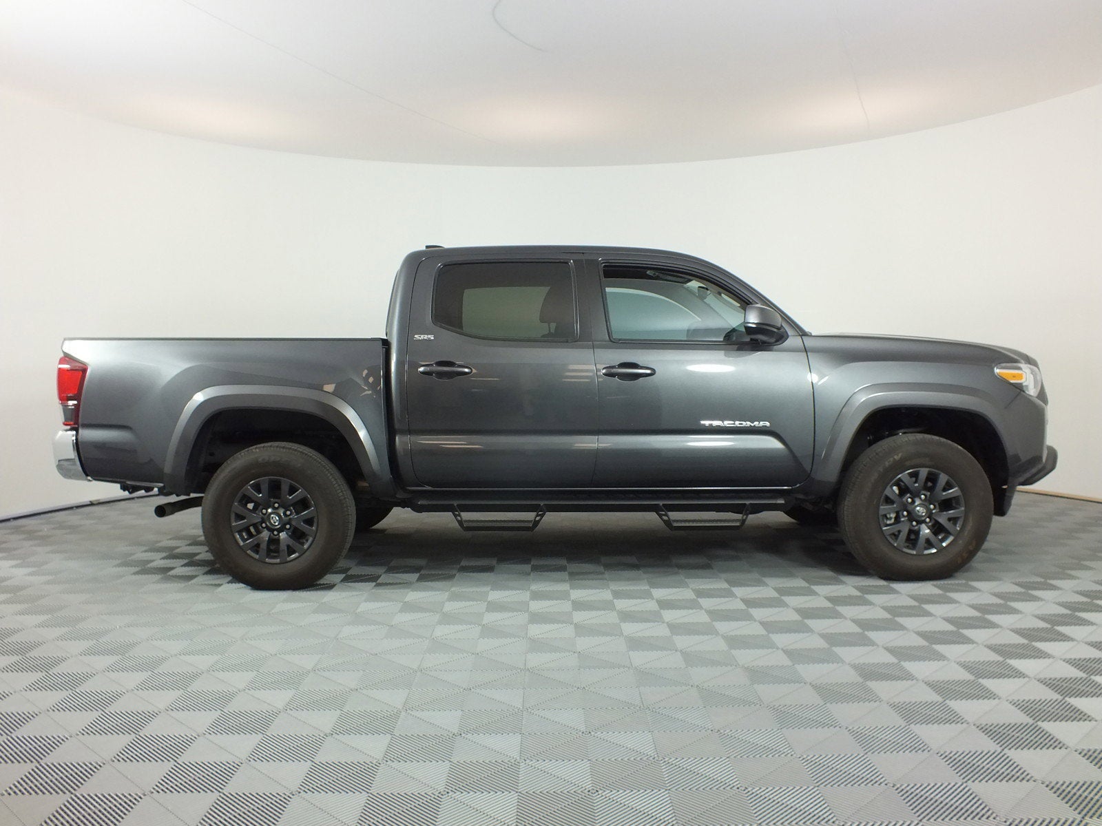 2023 Toyota Tacoma SR5 2WD *1-OWNER*