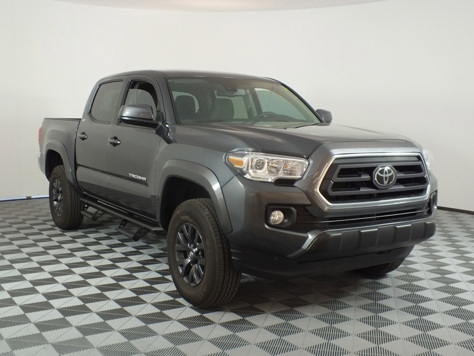 2023 Toyota Tacoma SR5 2WD *1-OWNER*