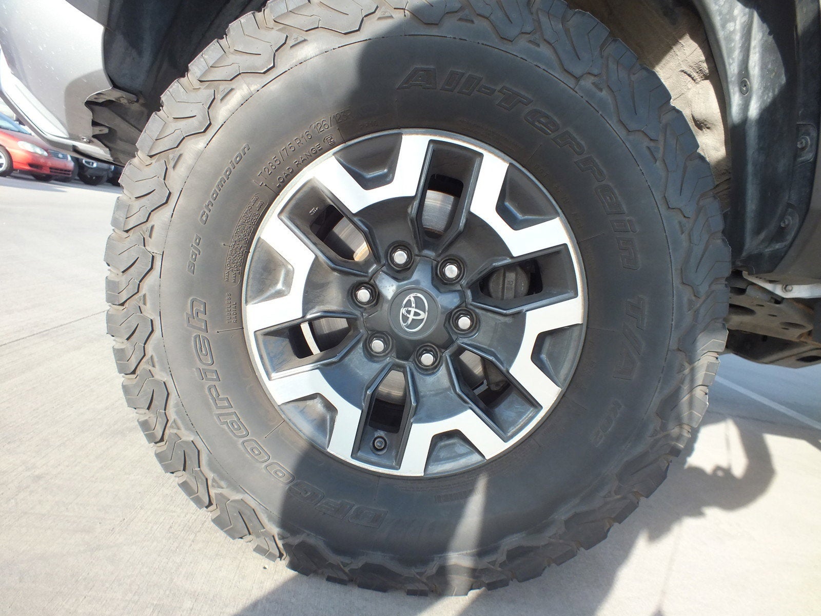 2019 Toyota Tacoma TRD Off Road 4WD *CLEAN CARFAX*