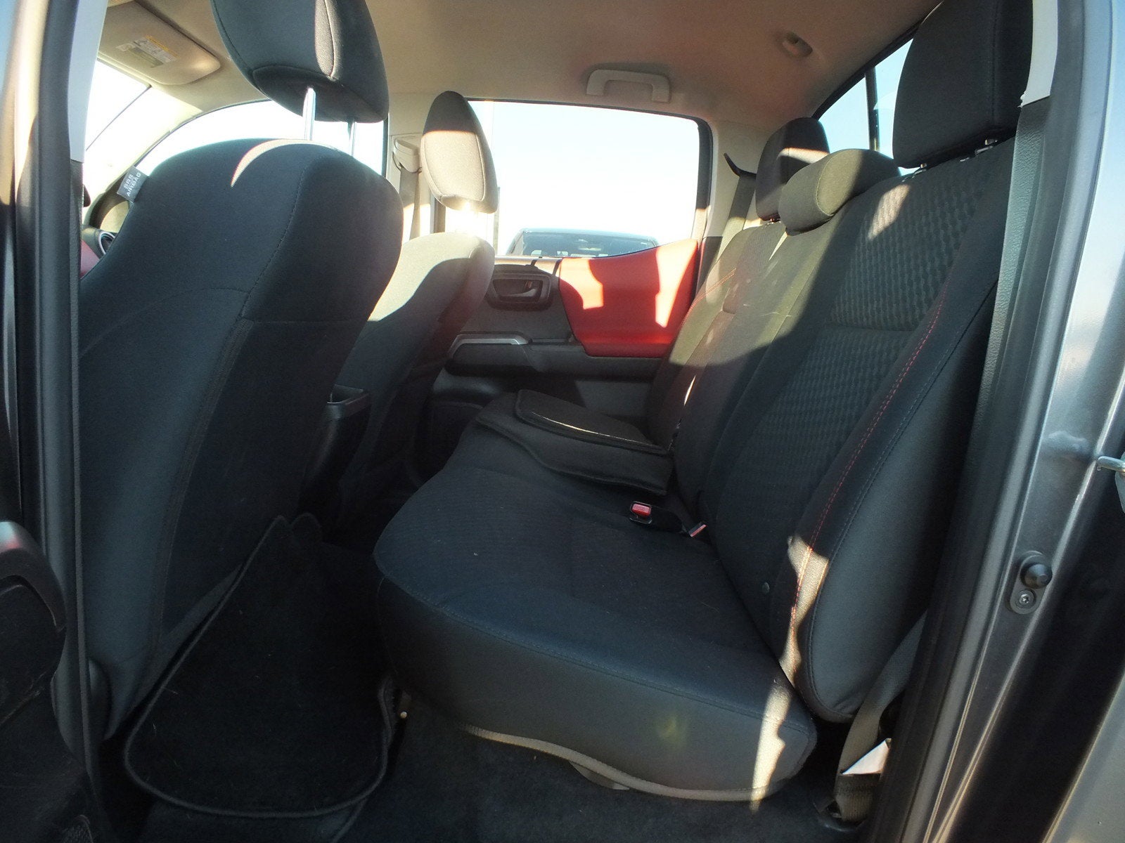 2021 Toyota Tacoma SR5 4WD *RELIABLE & RUNS STRONG!*