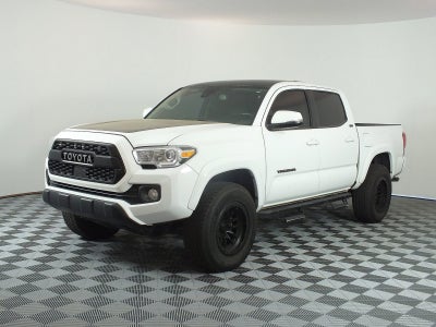 2022 Toyota Tacoma SR5 4WD *WELL MAINTAINED!*