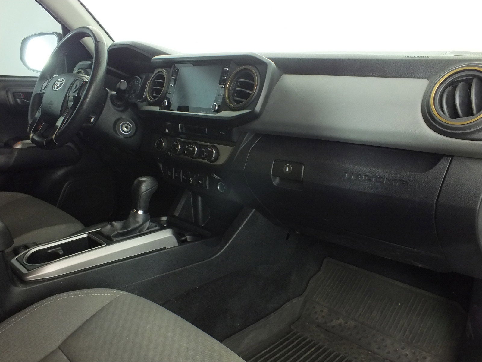 2022 Toyota Tacoma SR5 4WD *WELL MAINTAINED!*