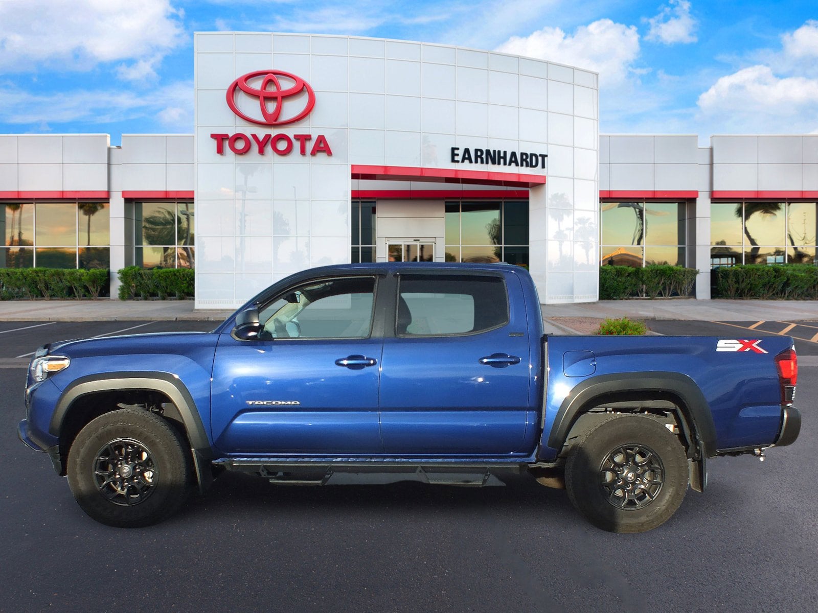 2023 Toyota Tacoma SR5 4WD *1-OWNER*