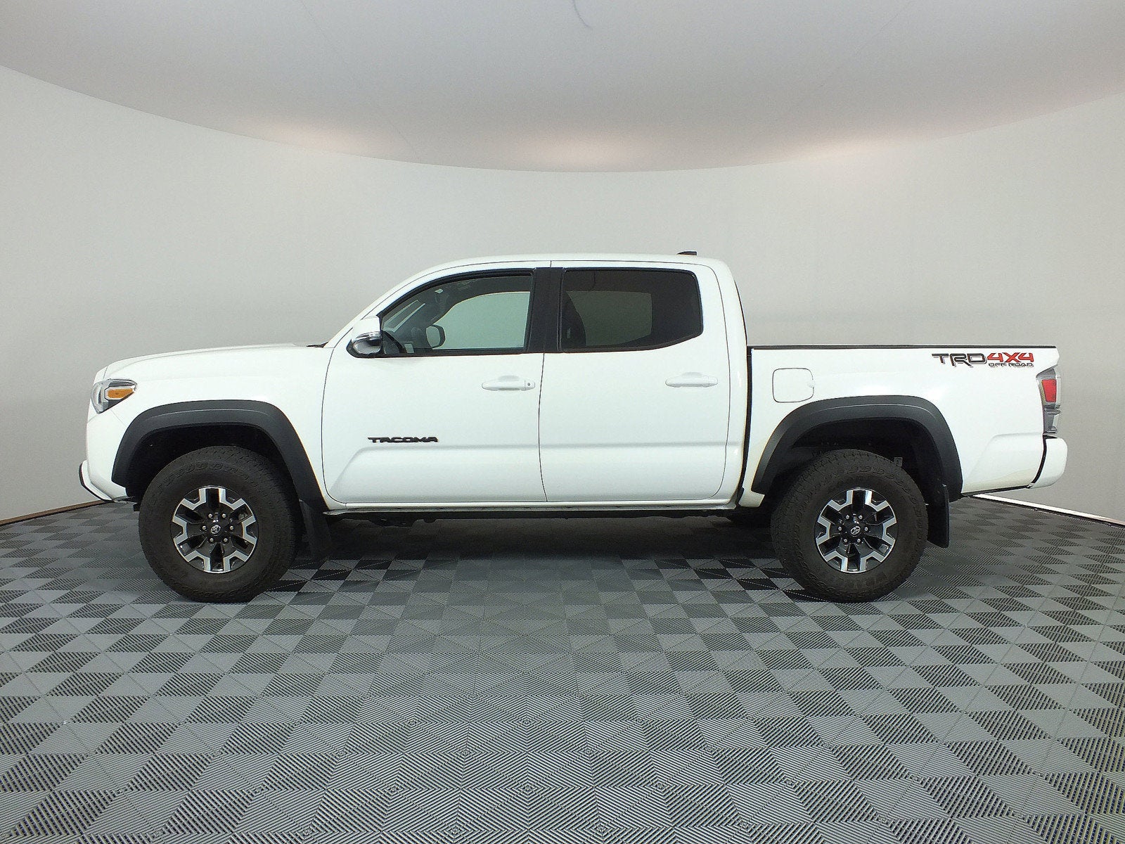 2023 Toyota Tacoma TRD Off Road 4WD *1-OWNER*