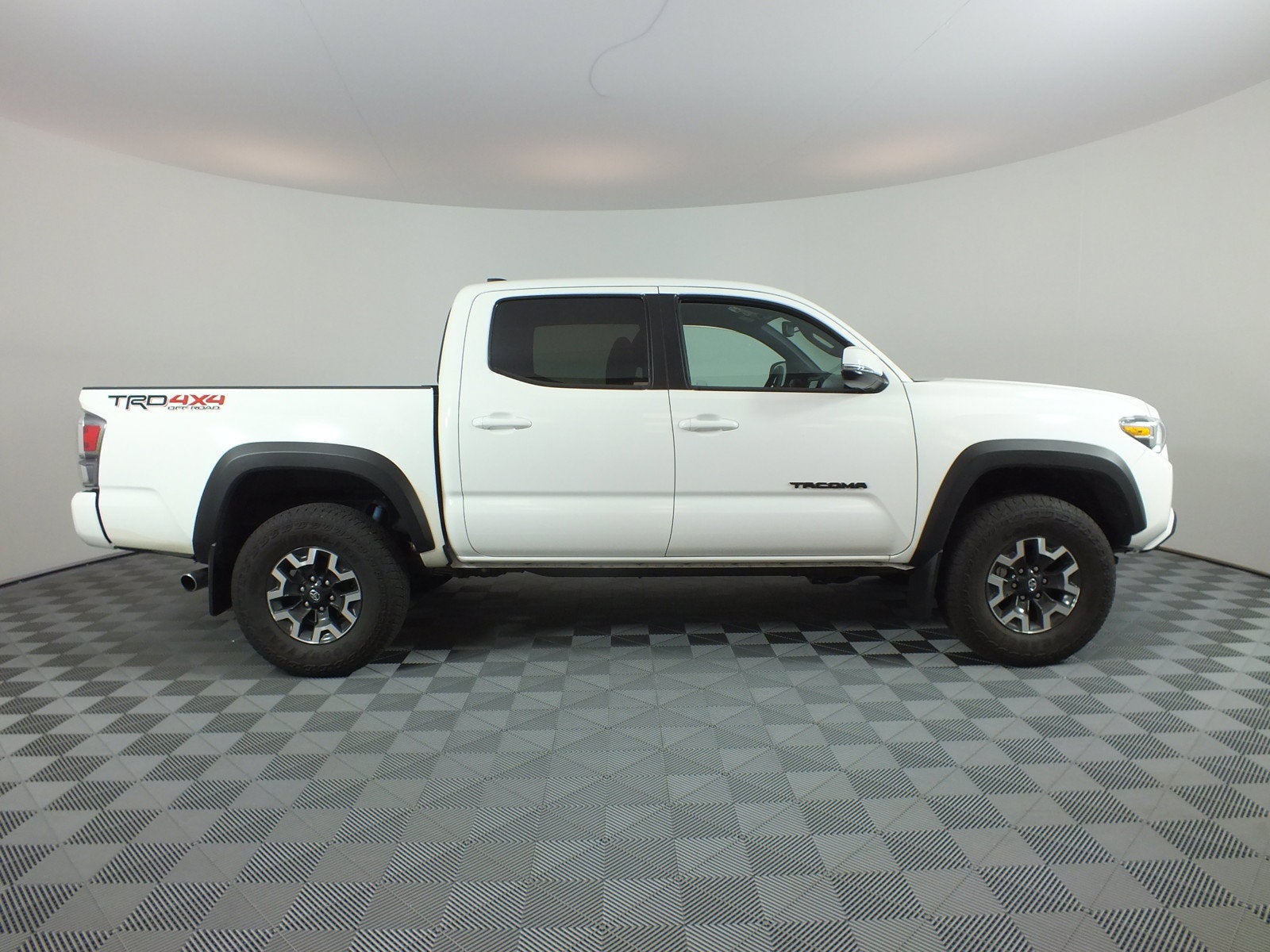 2023 Toyota Tacoma TRD Off Road 4WD *1-OWNER*