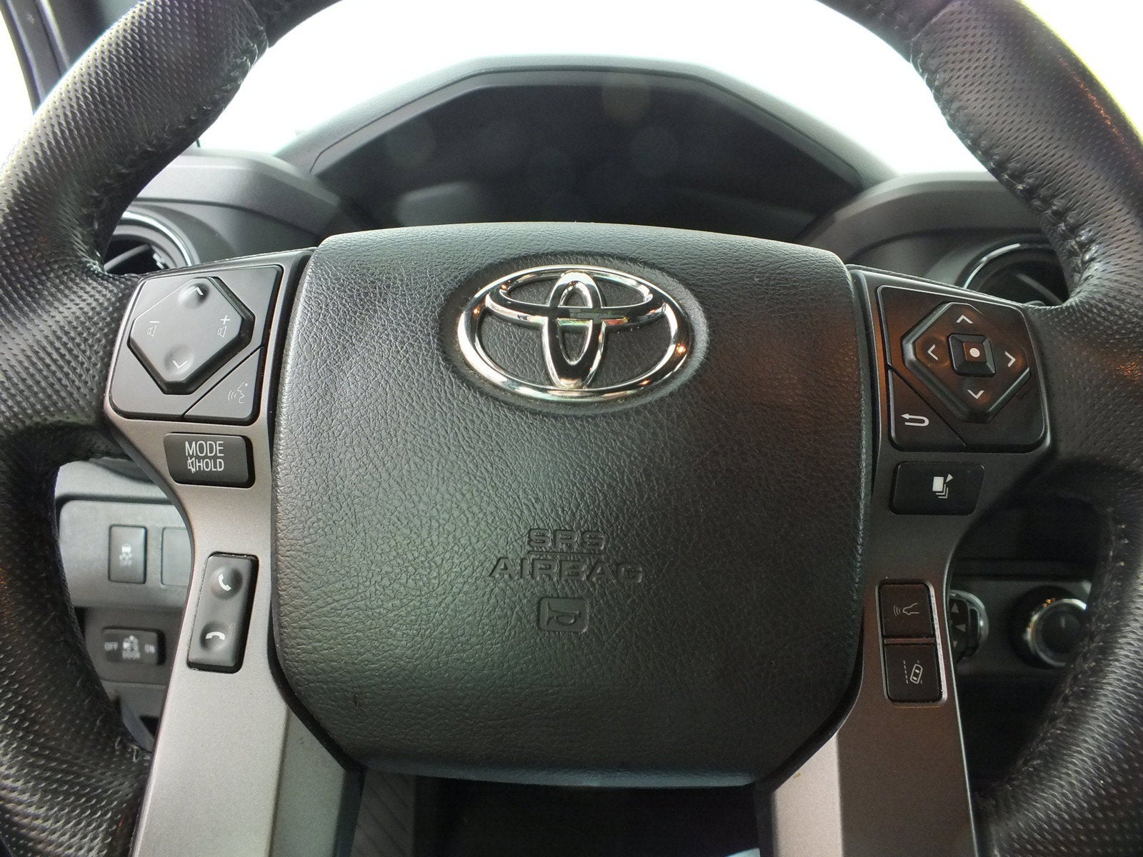2022 Toyota Tacoma TRD Off Road 4WD *WELL MAINTAINED*