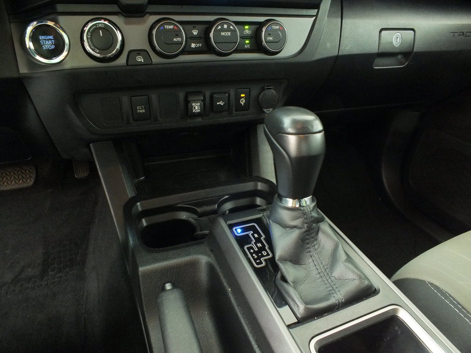 2022 Toyota Tacoma TRD Off Road 4WD *WELL MAINTAINED*