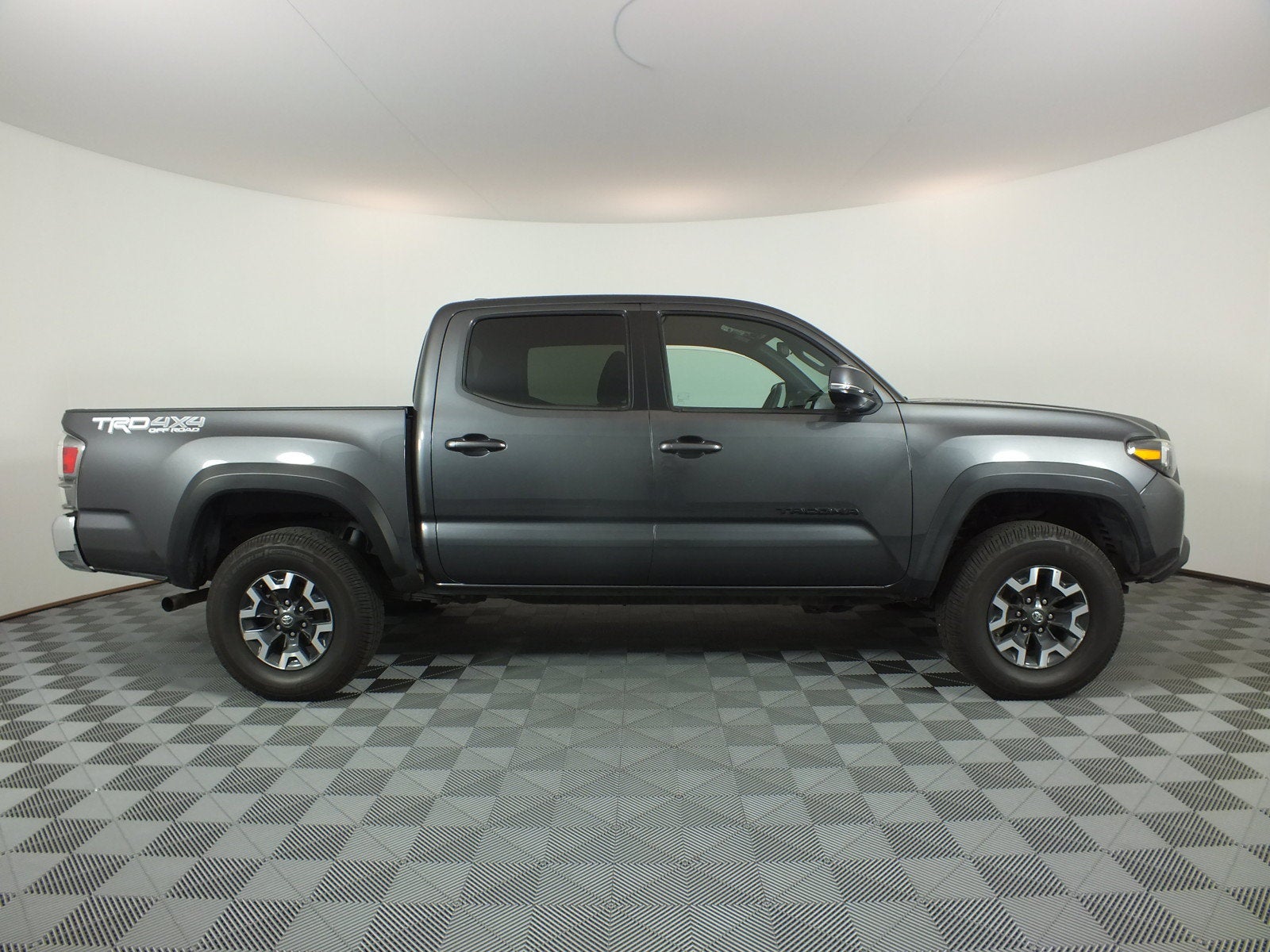 2022 Toyota Tacoma TRD Off Road 4WD *WELL MAINTAINED*