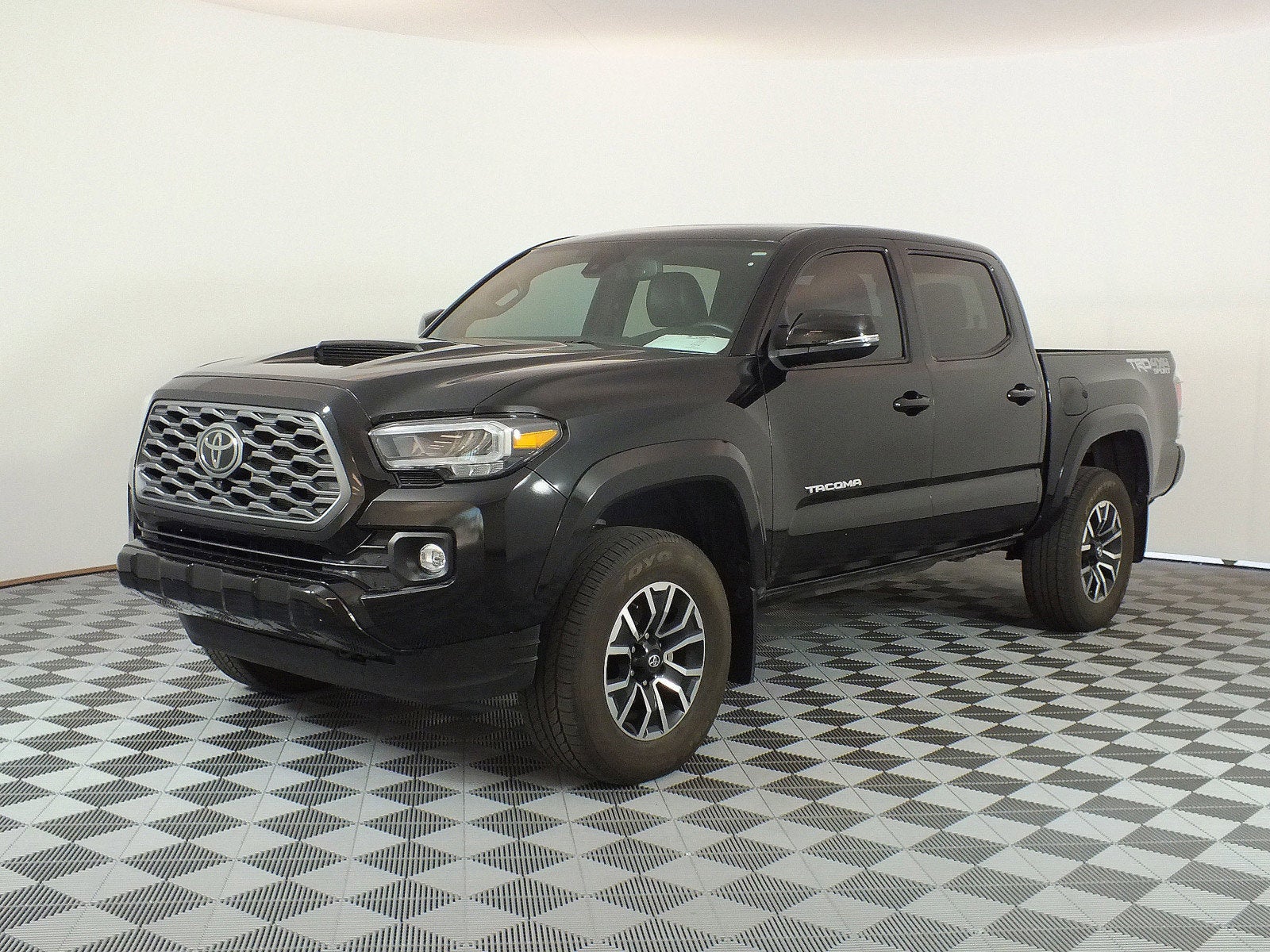 2023 Toyota Tacoma TRD Sport 4WD *CLEAN CARFAX!*