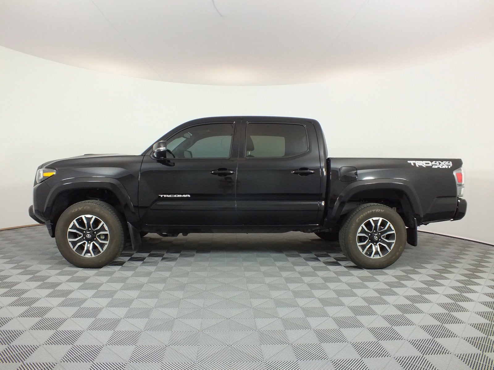 2023 Toyota Tacoma TRD Sport 4WD *CLEAN CARFAX!*