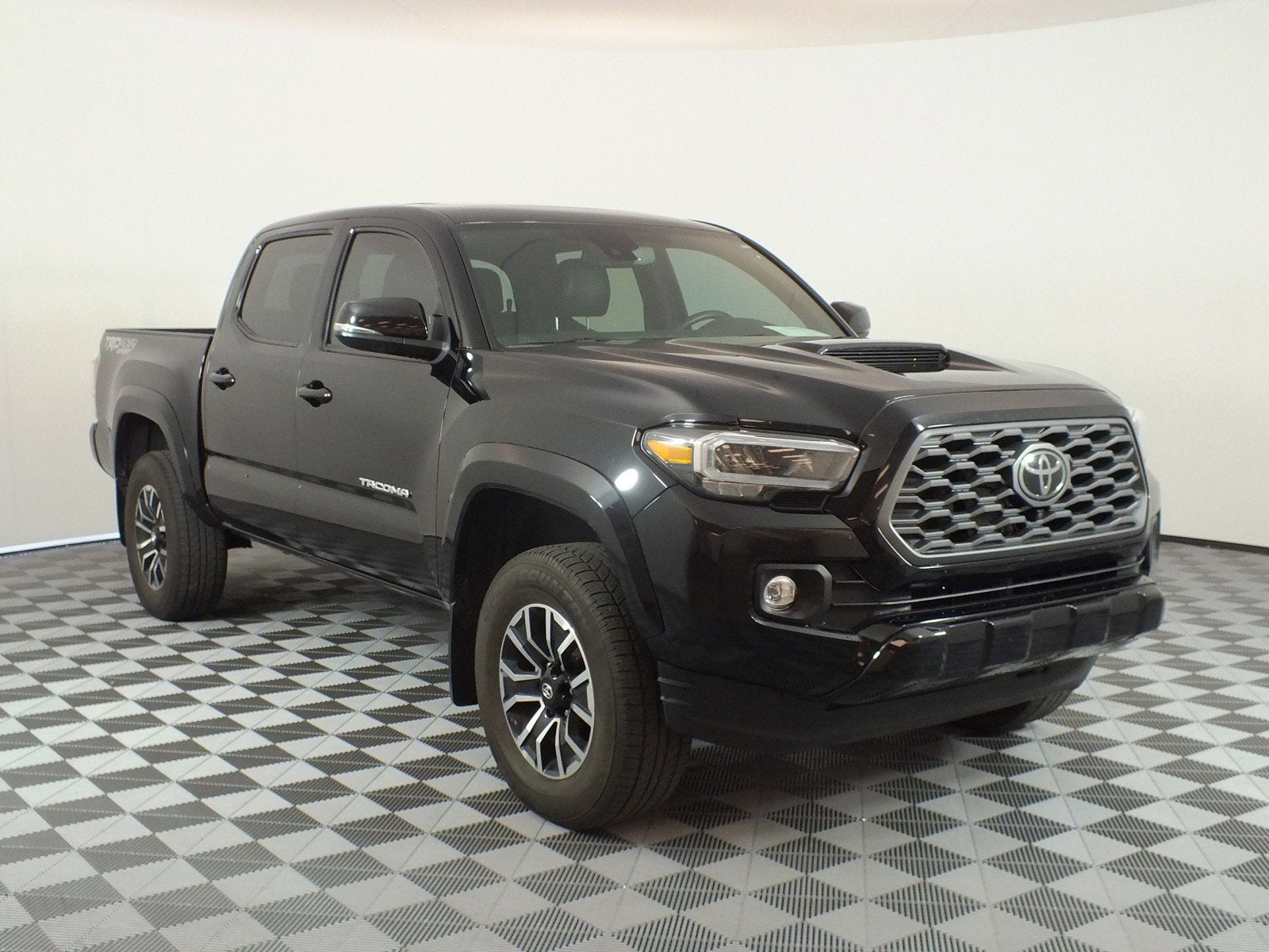 2023 Toyota Tacoma TRD Sport 4WD *CLEAN CARFAX!*