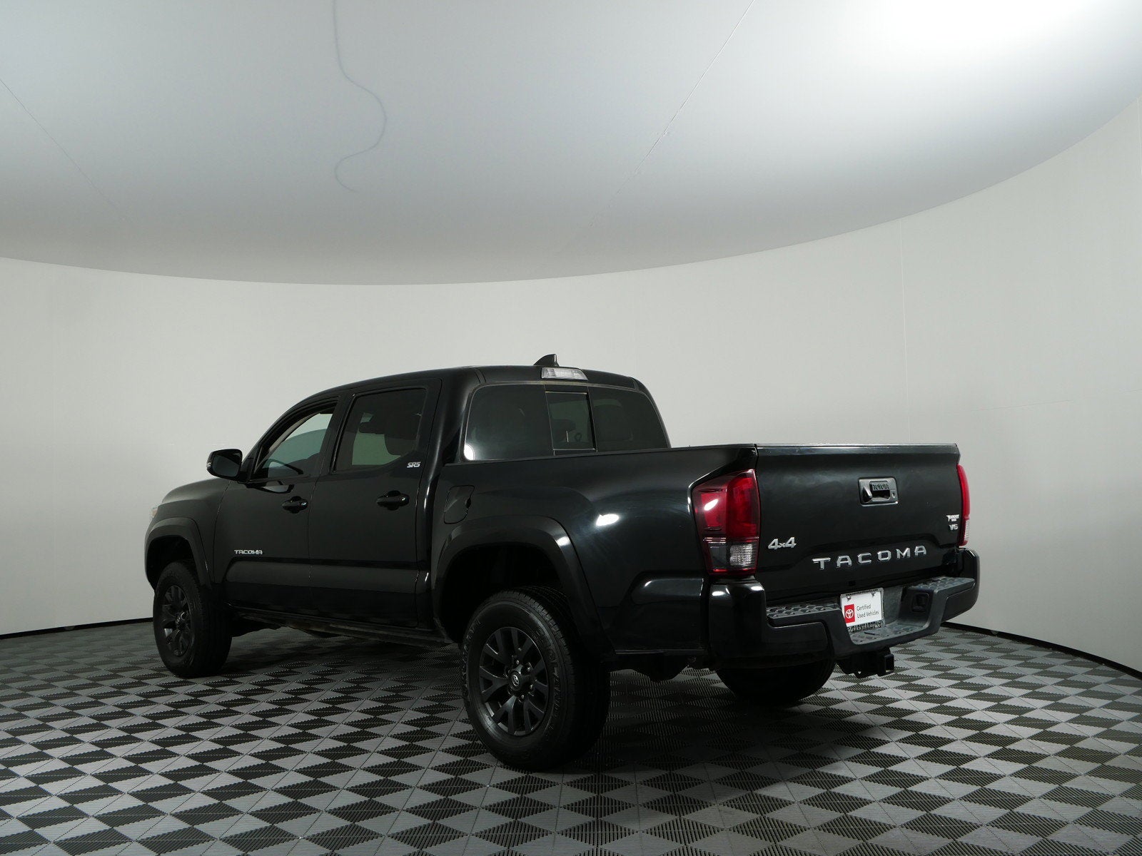 2023 Toyota Tacoma SR5 4WD *1-OWNER*