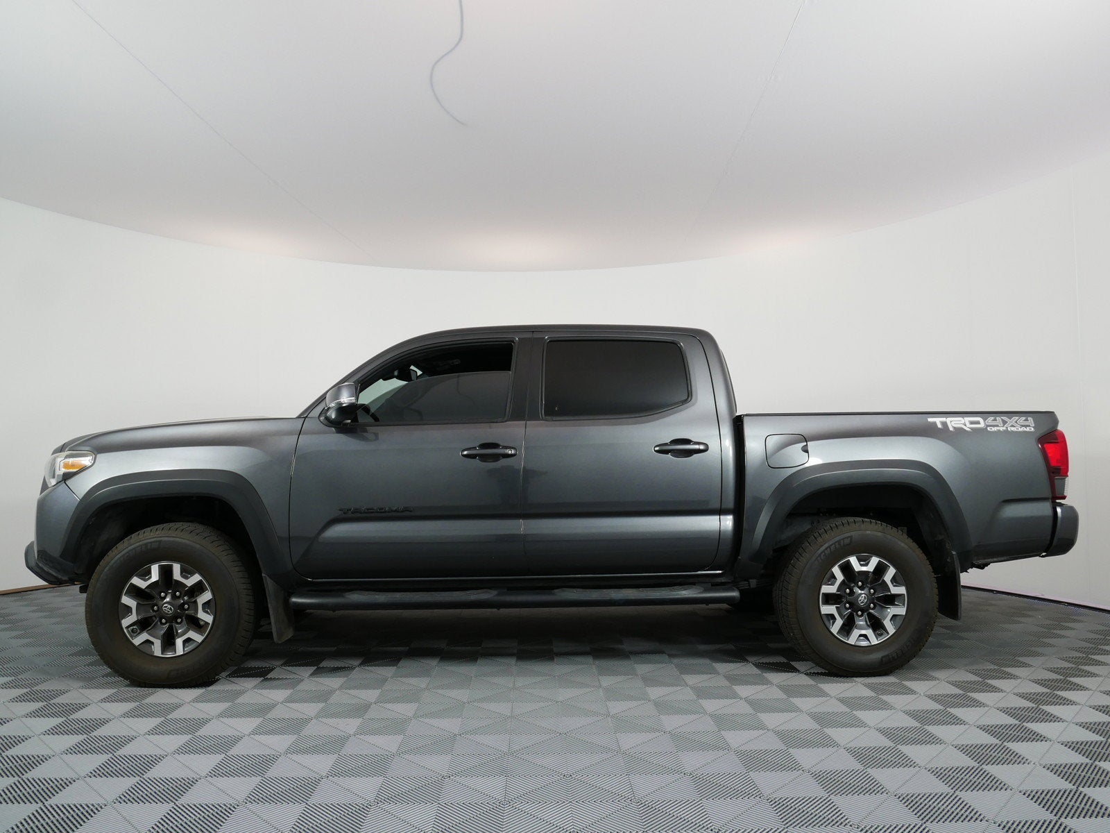 2019 Toyota Tacoma TRD Off Road 4WD *LOOKS GREAT!*