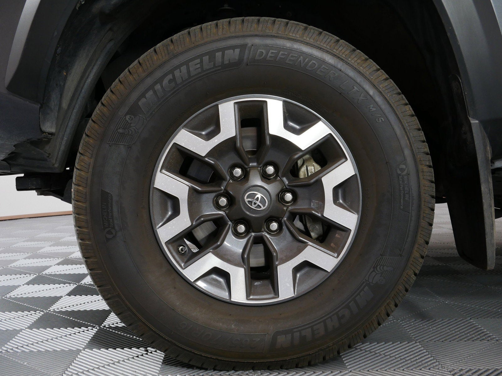 2019 Toyota Tacoma TRD Off Road 4WD *LOOKS GREAT!*