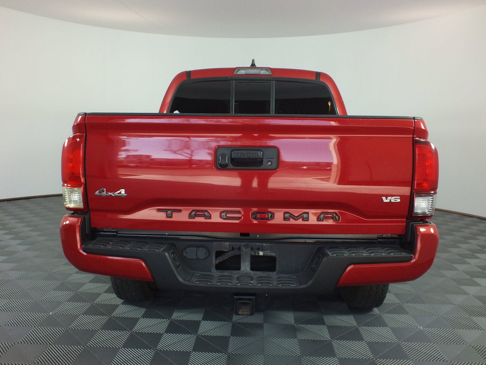 2022 Toyota Tacoma SR 4WD *RELIABLE DAILY DRIVER!*